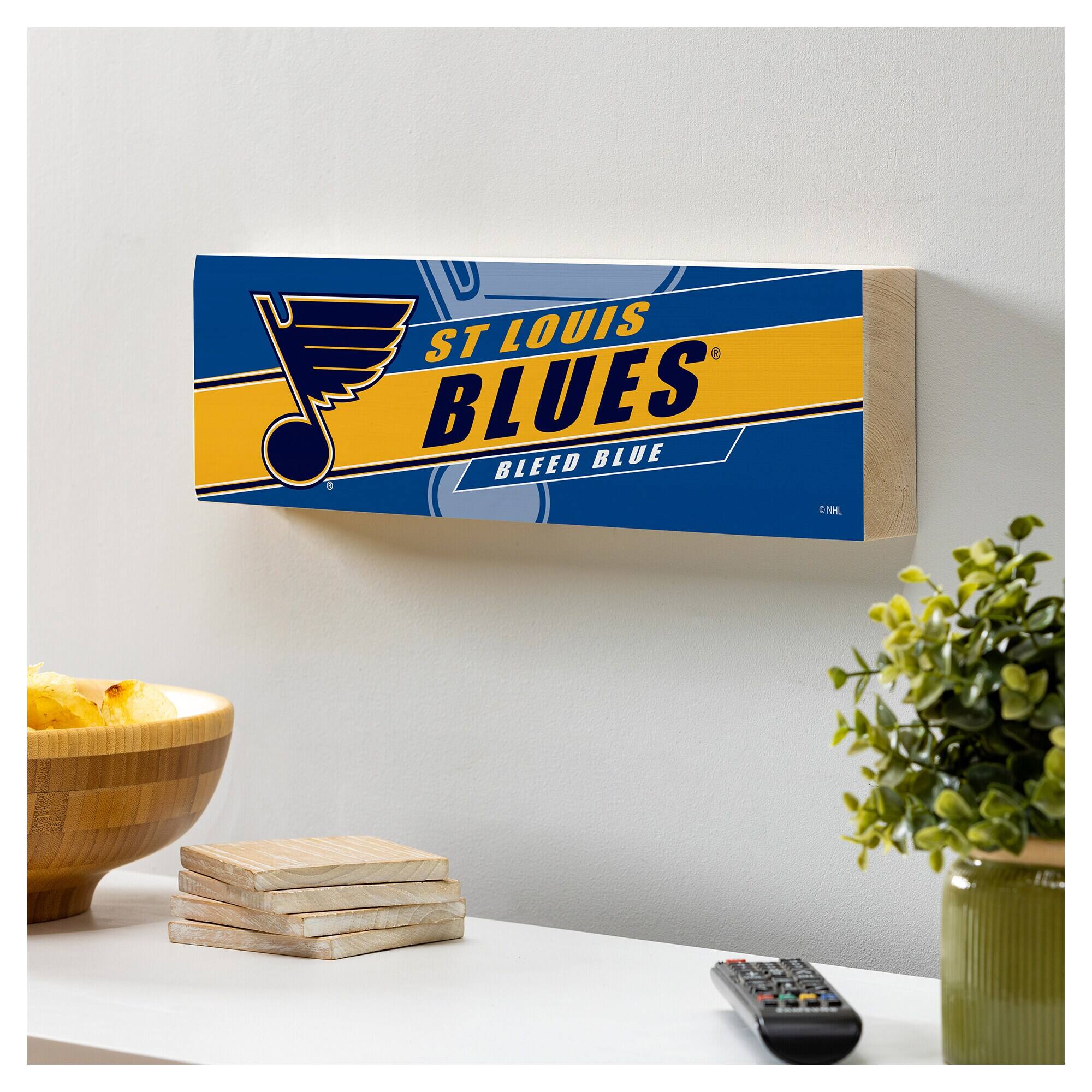 ST LOUIS BLUES  
BLEED BLUE  
© NHL