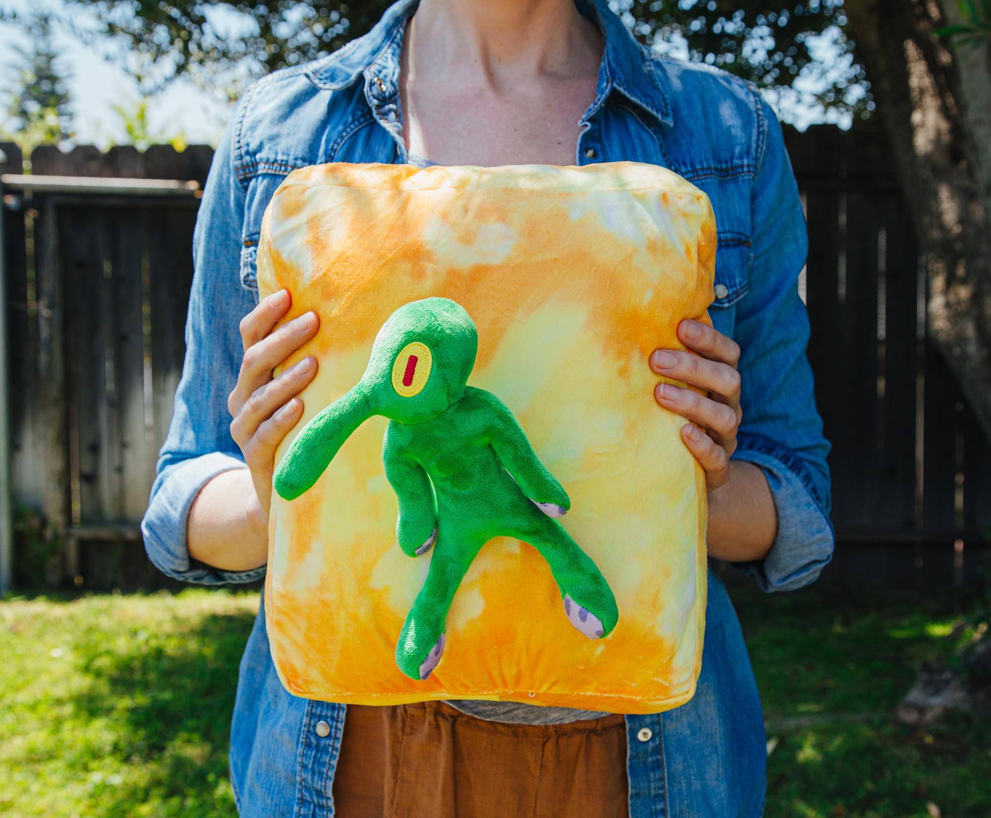 Alt View 5. Nickelodeon - Nickelodeon SpongeBob SquarePants Squidward Painting 12-Inch Collector Plush Toy - Green.