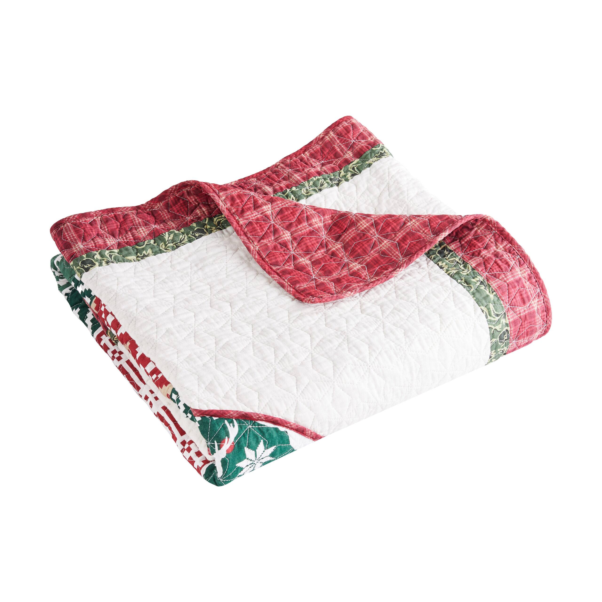 Angle. BreeBe - Ugly Sweater Throw - Red.