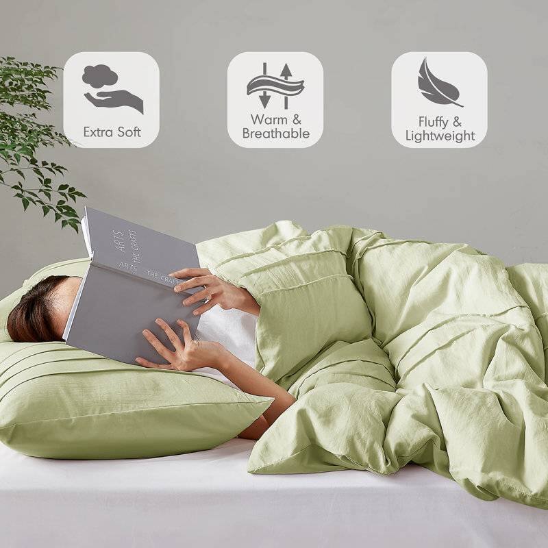 Extra Soft  
Warm & Breathable  
Fluffy & Lightweight  

ARTS CRAFTS  
THE ARTS  
THE CRAFTS