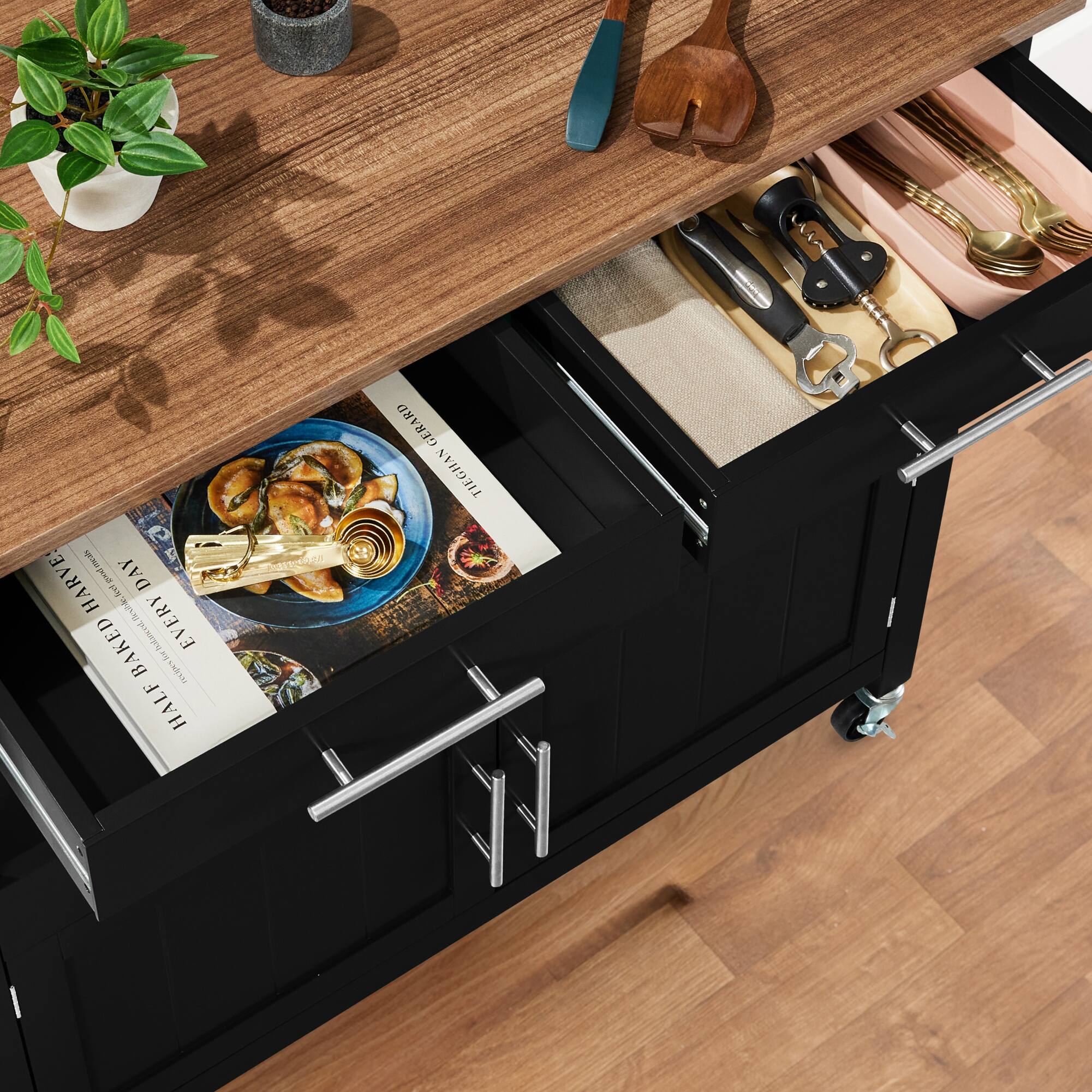 133E HARVEY No DAY EVERY 1 BAKED botaeal HALF GERARD TIEGHAN