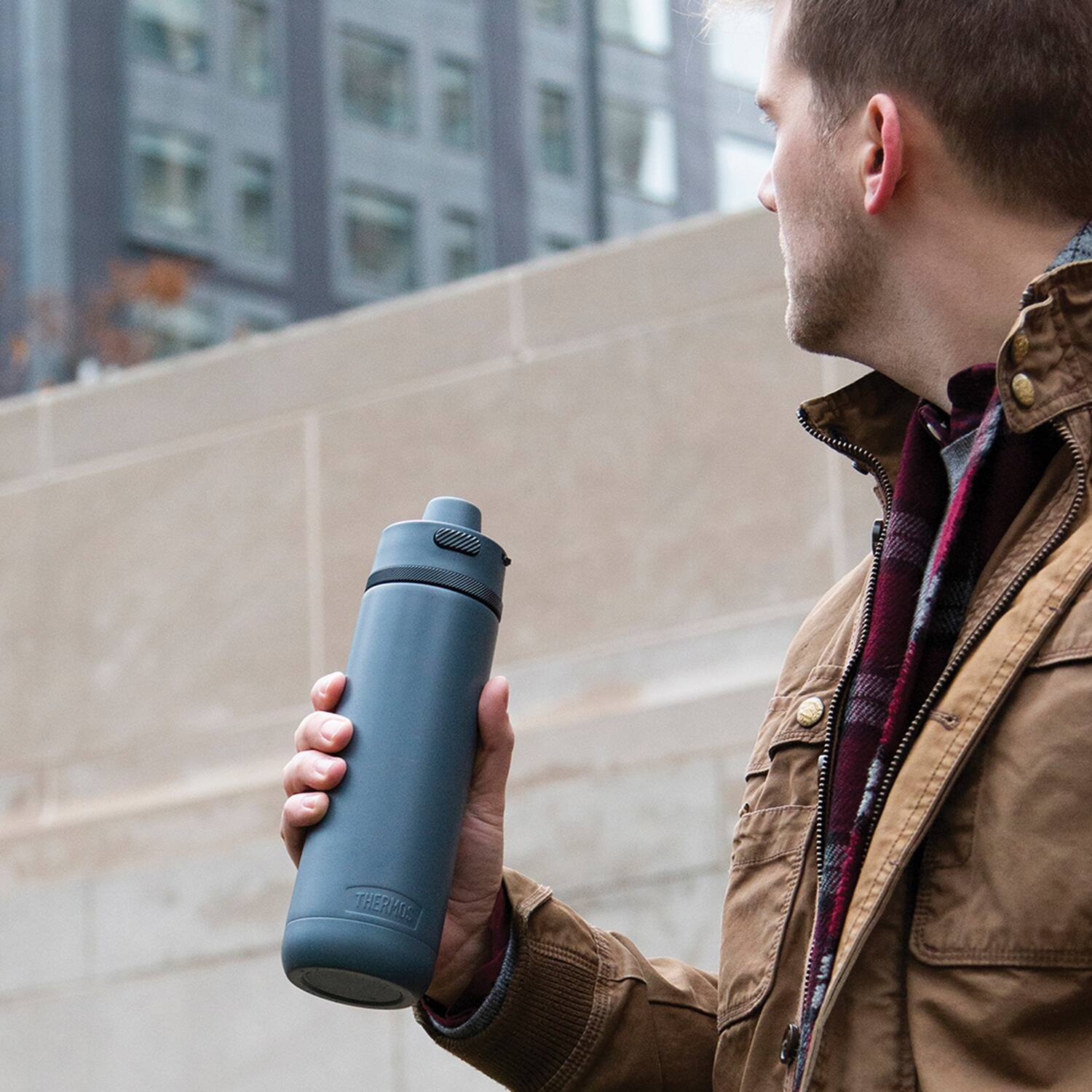 Alt View 3. Thermos - 24-Ounce Guardian Vacuum-Insulated Stainless Steel Hydration Bottle (Slate Blue) - Slate Blue.