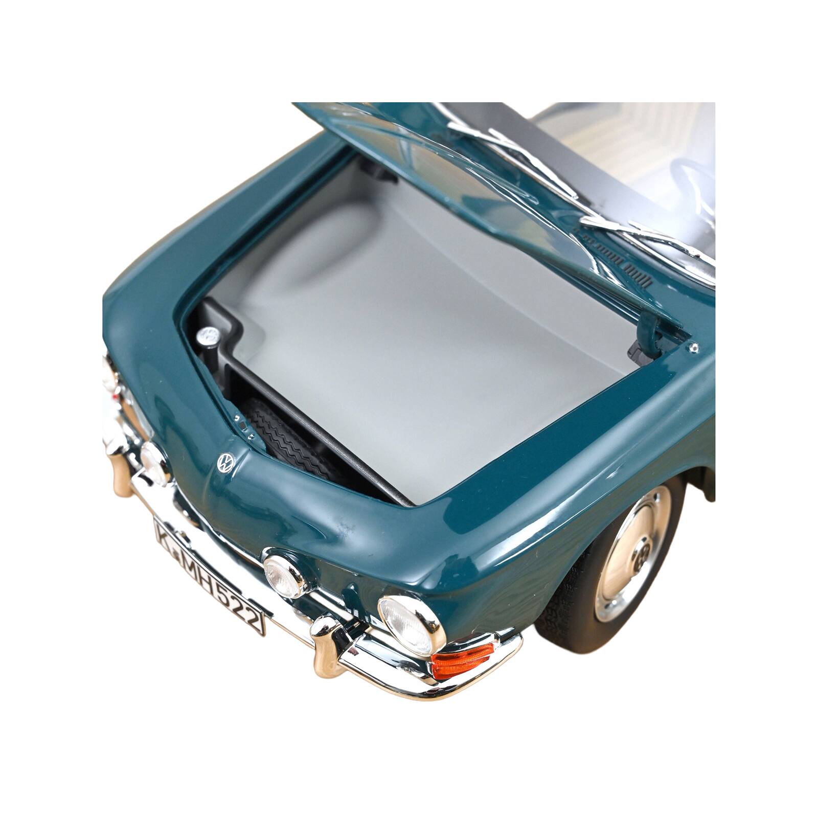 Alt View 3. Norev - 1963 Volkswagen Karmann Ghia 1500 Smaragd Green 1/18 Diecast Model Car by Norev.