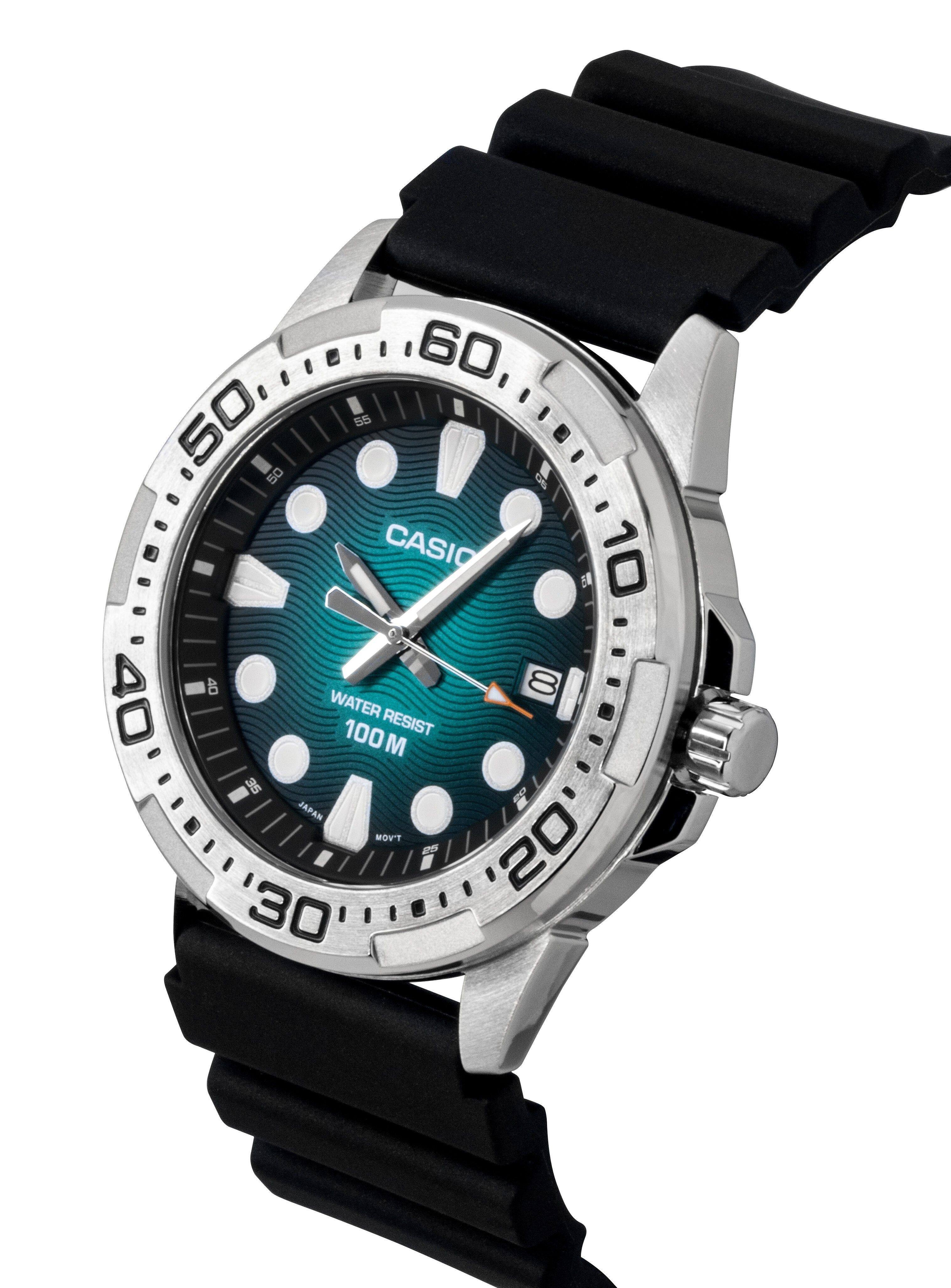 60 50 55 50 OR CASIO 10 40 8 40 WATER 100 RESIST M 35 JAPAN T'VOM 20 30