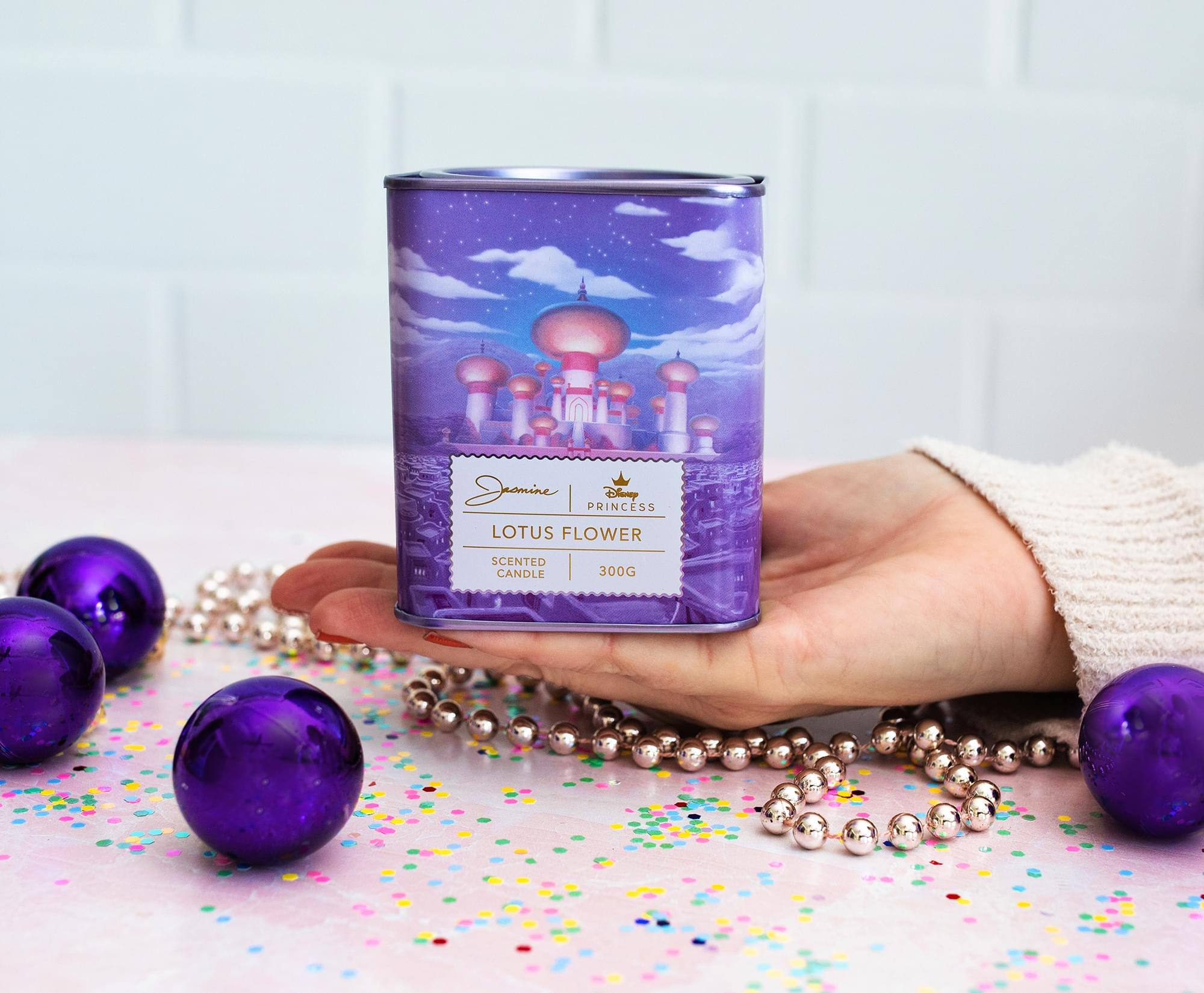 Jasmine | PRINCESS LOTUS FLOWER  
SCENTED CANDLE 300G