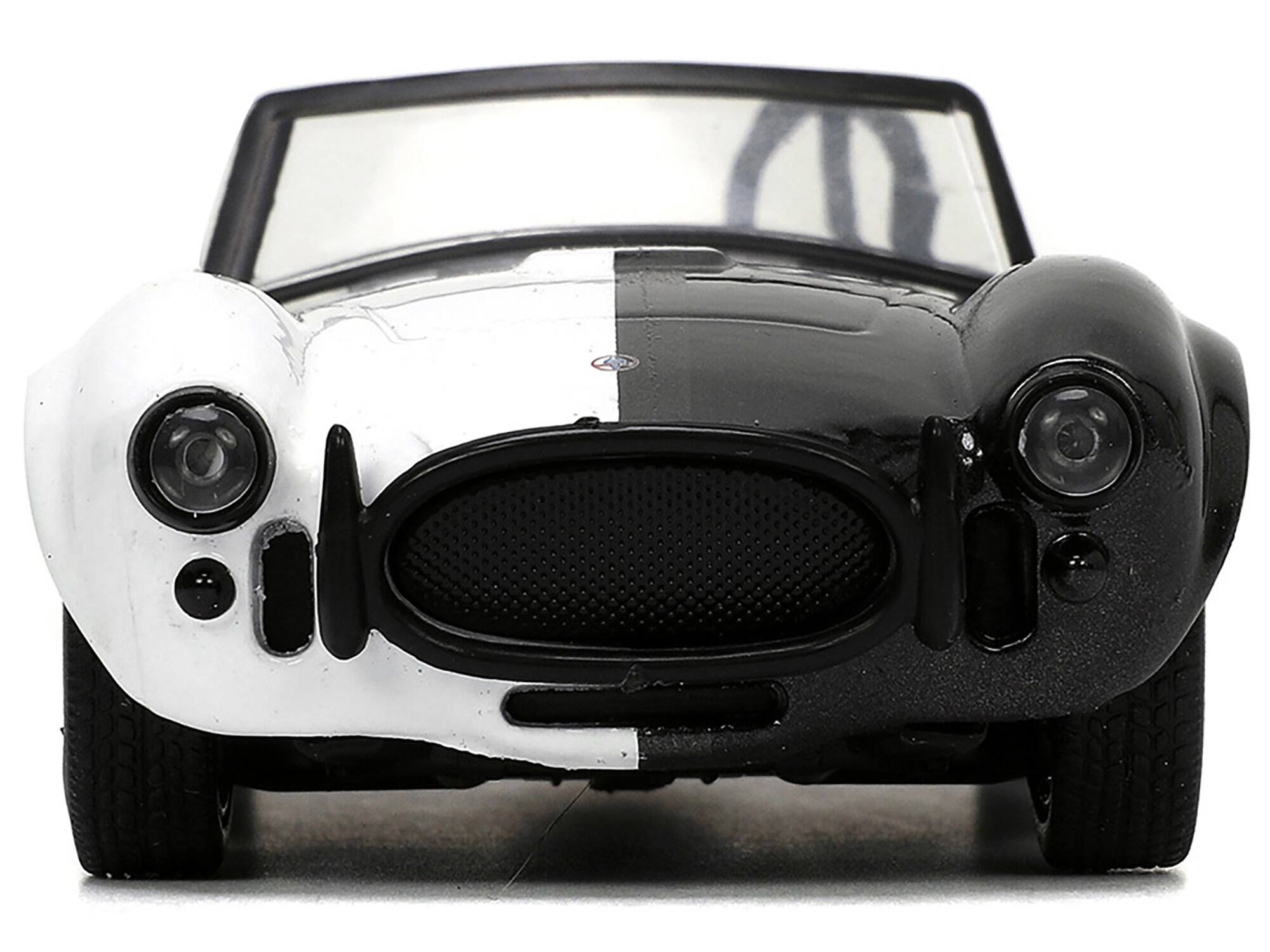 Back. Jada - 1965 Shelby Cobra 427 S/C #2 Black Metallic White w/ Harvey Two-Face Figure Batman Hollywood Rides 1/32 Diecast - Black Metallic And White.