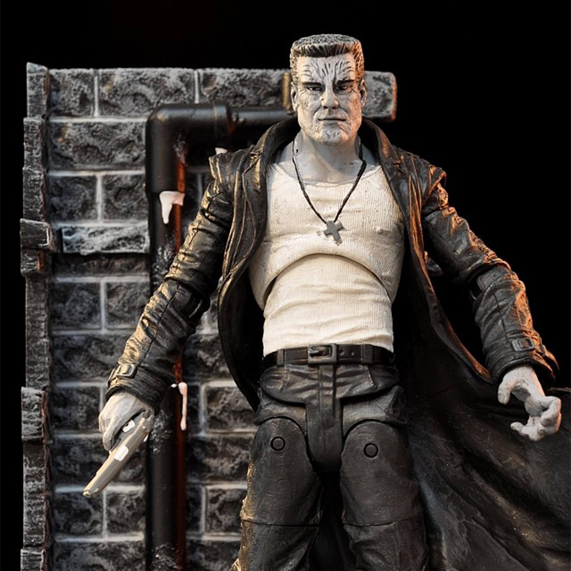 Alt View 10. Diamond Comic - Sin City Select Deluxe 7" Action Figure Marv - Black.