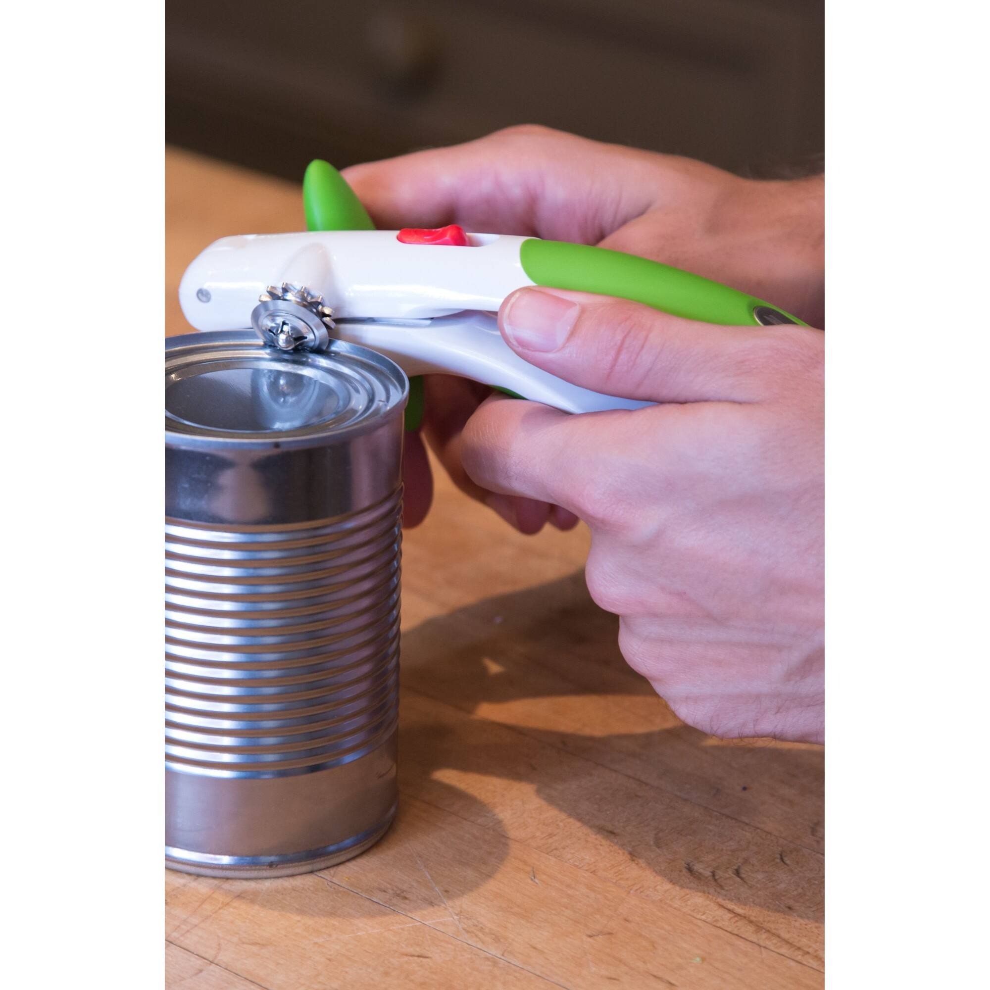 Alt View 1. Zyliss - Lock N' Lift Can Opener, Green - Green.