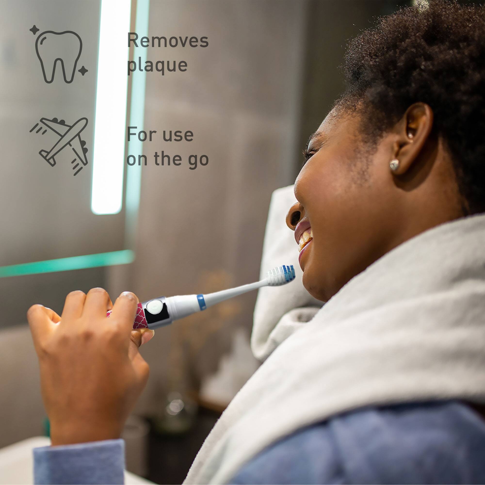 Removes plaque  
For use on the go