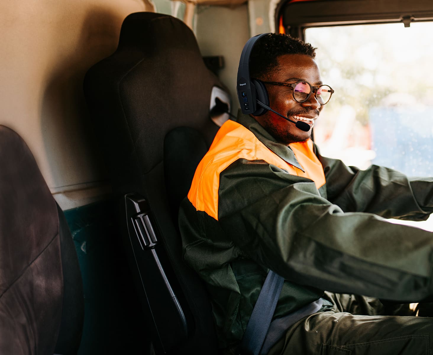 Alt View 13. BlueParrott - B450-XT Wireless Bluetooth Mono Headset with 96% Noise-Cancelling Microphone and Padded Headband - Black.