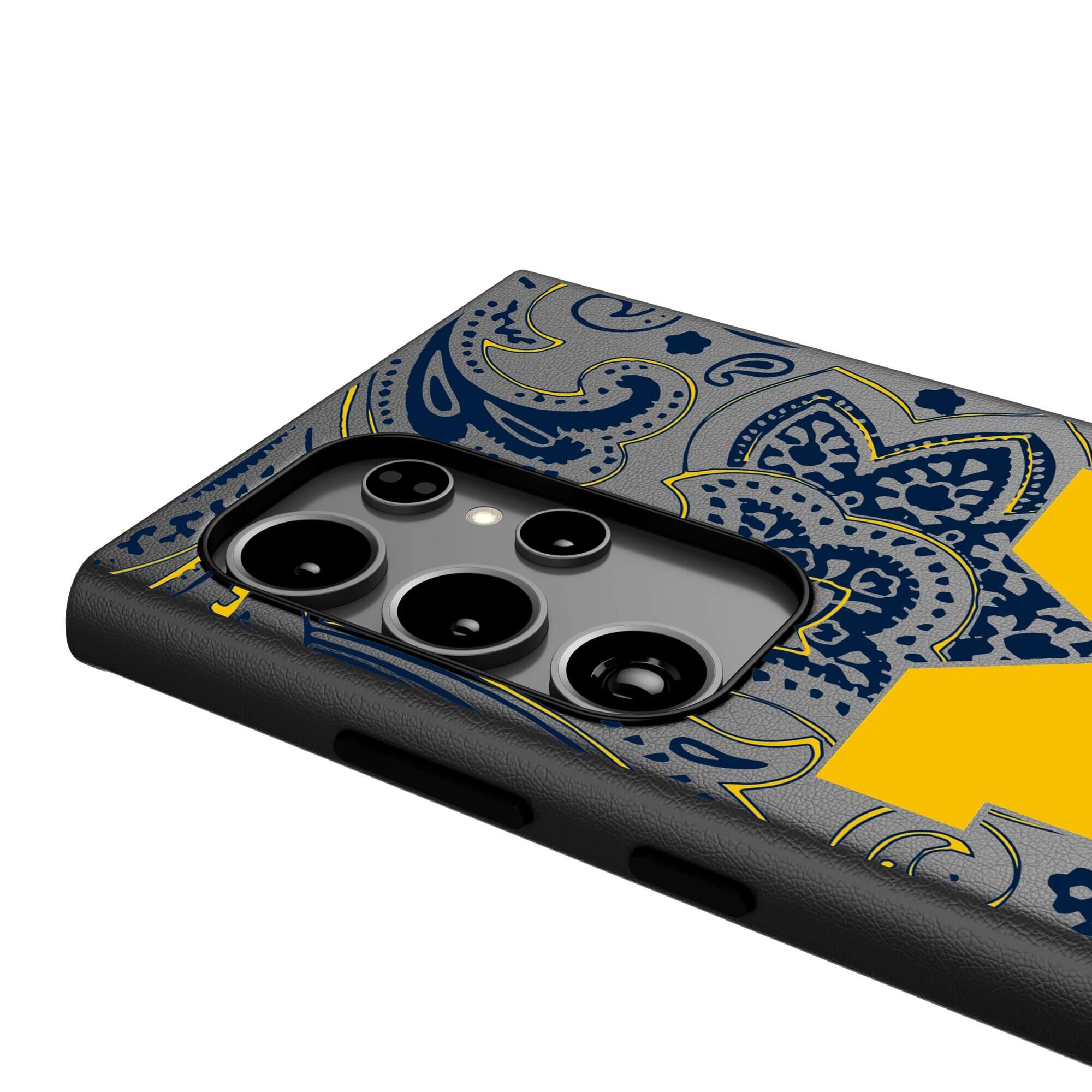 Alt View 3. Keyscaper - Michigan Wolverines Paisley Galaxy Magnetic Bump Case - S25 - Black.