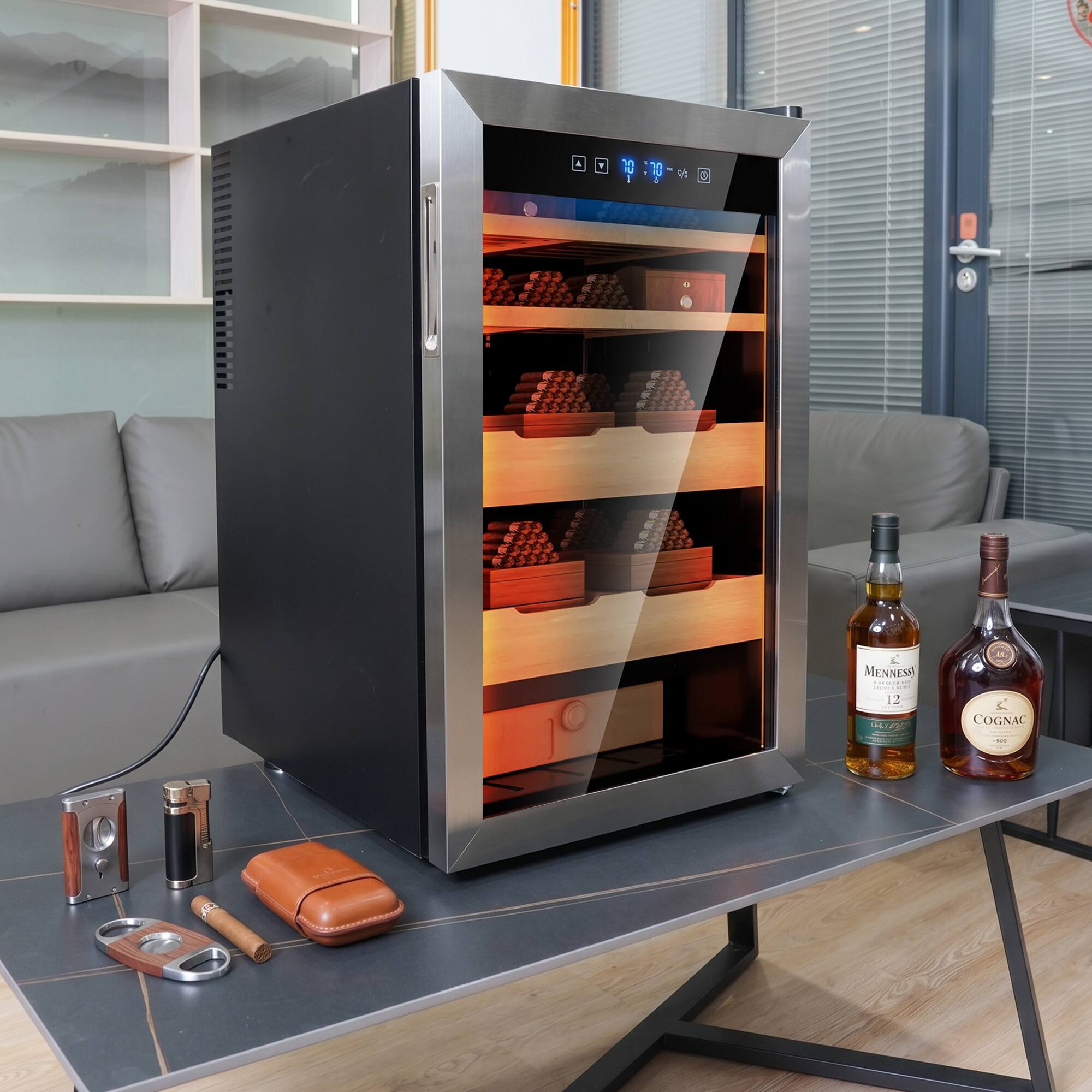 3 a 0 I 5 - - 4 - L MENNESS - | 12 IFC COGNAC