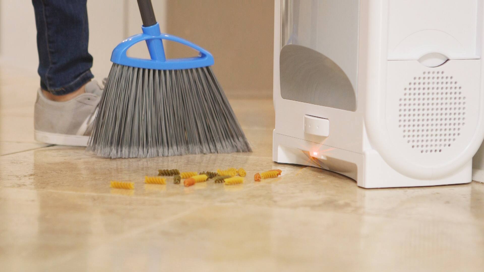Alt View 15. EyeVac - EyeVac Professional Touchless Vacuum - Designer White.