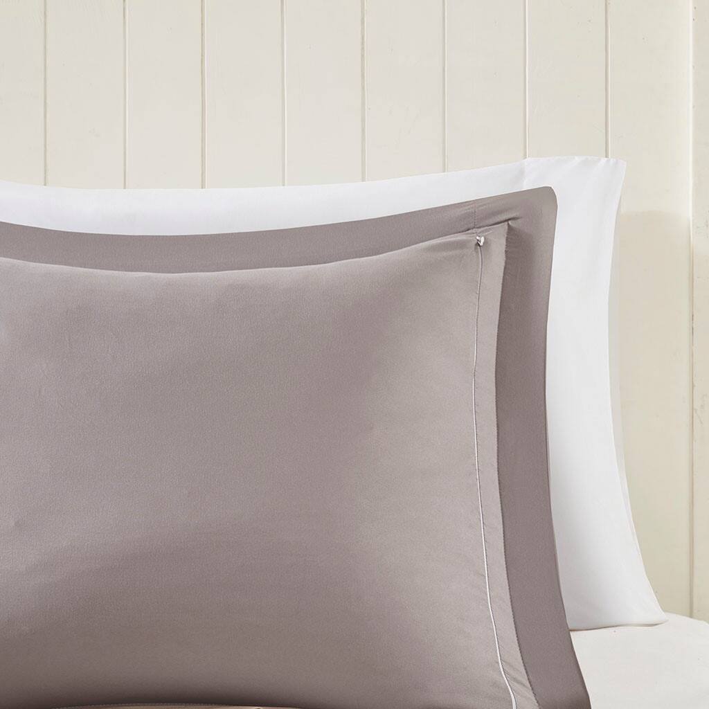 Alt View 2. Aukfa - Twin/Twin XL Diamond Quilting Reversible Down Alternative Comforter Set - Gray.