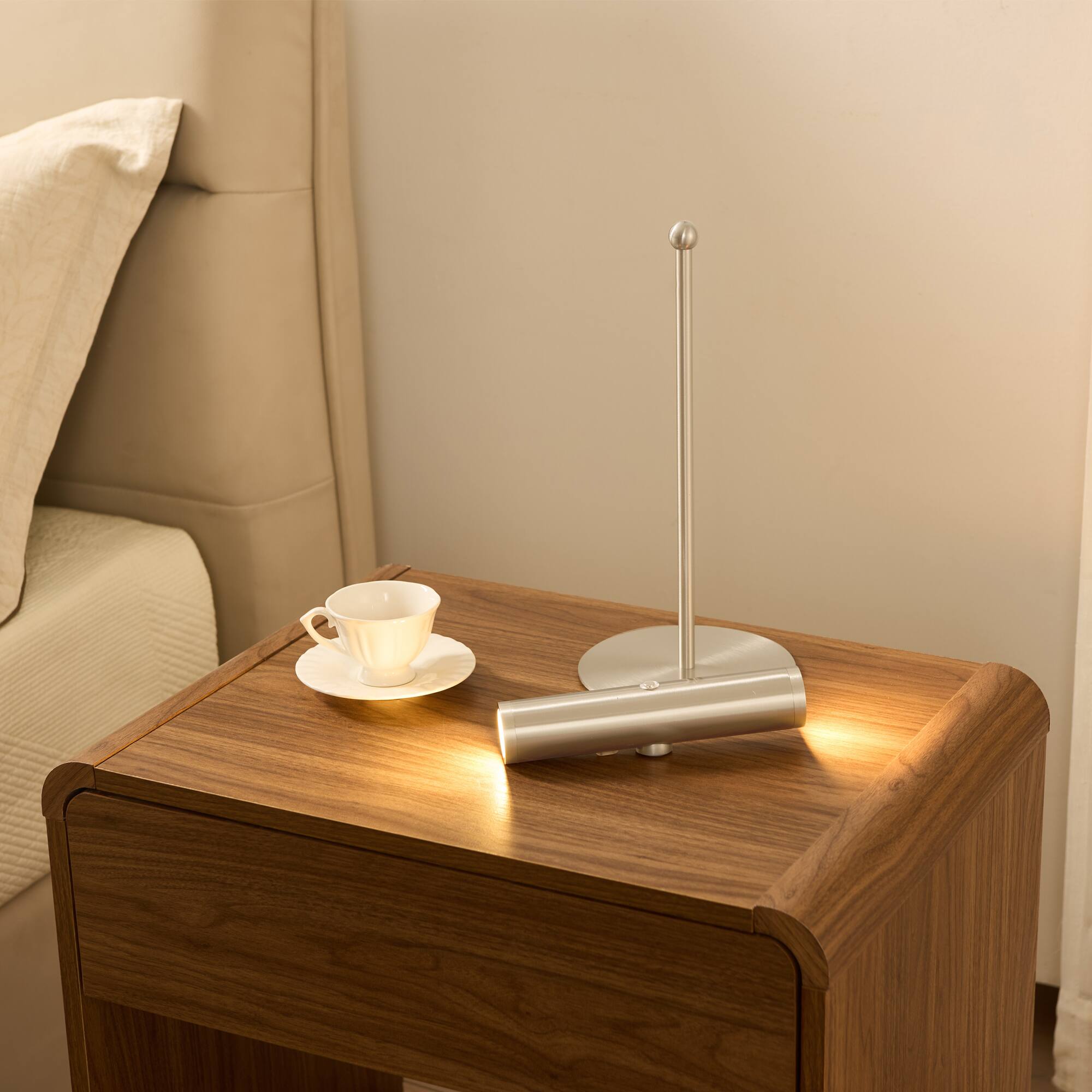 Left. Kings Brand Furniture - Kings Brand Furniture Cordless Rechargeable LED Table Lamp Magnetic Adjustable Head & Touch Dimmer.