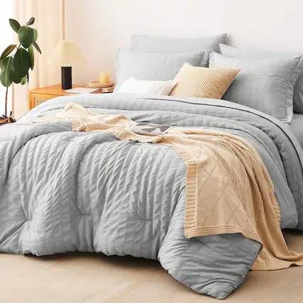 Front. Dazzed Corner - Queen Comforter Set 7 Pieces Bed in a Bag Queen Comforter Set with Sheet - Light Grey.
