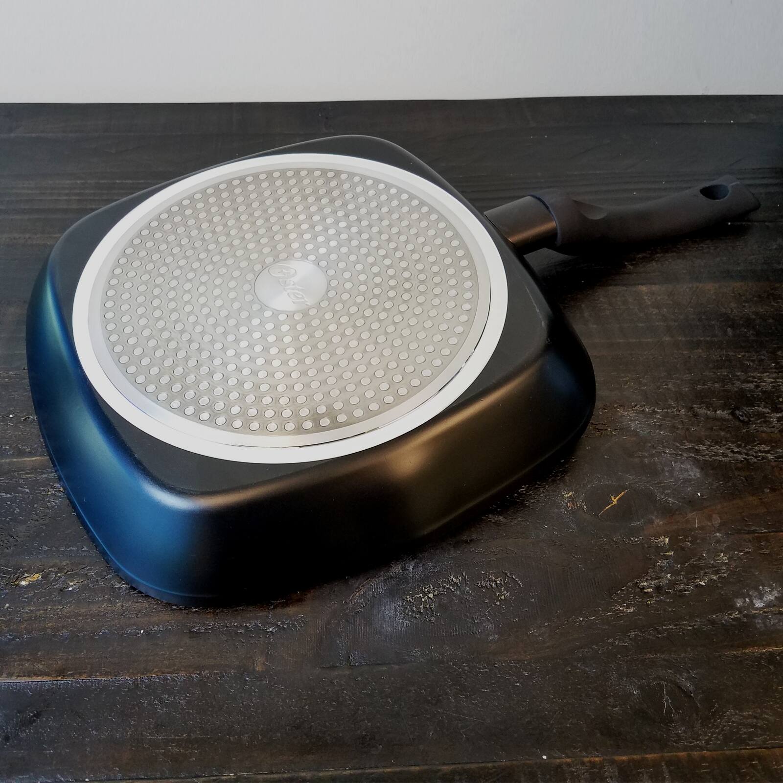 Alt View 2. Oster - Oster Cuisine Allston 11 in. Square Aluminum Grill Pan with Bakelite Handle in Black - Black.