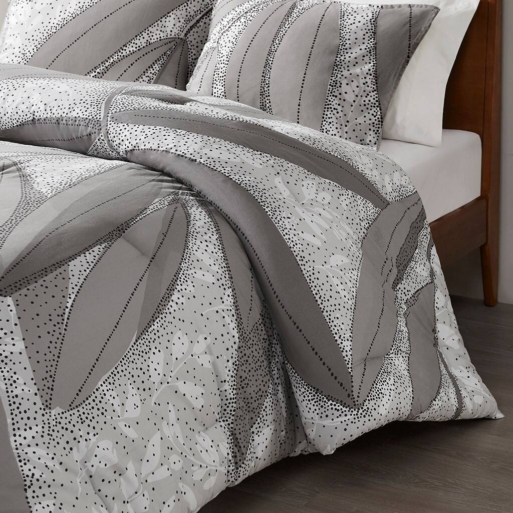 Alt View 1. Gracie Mills - Gracie Mills Paloma Cotton Comforter Set - Gray.