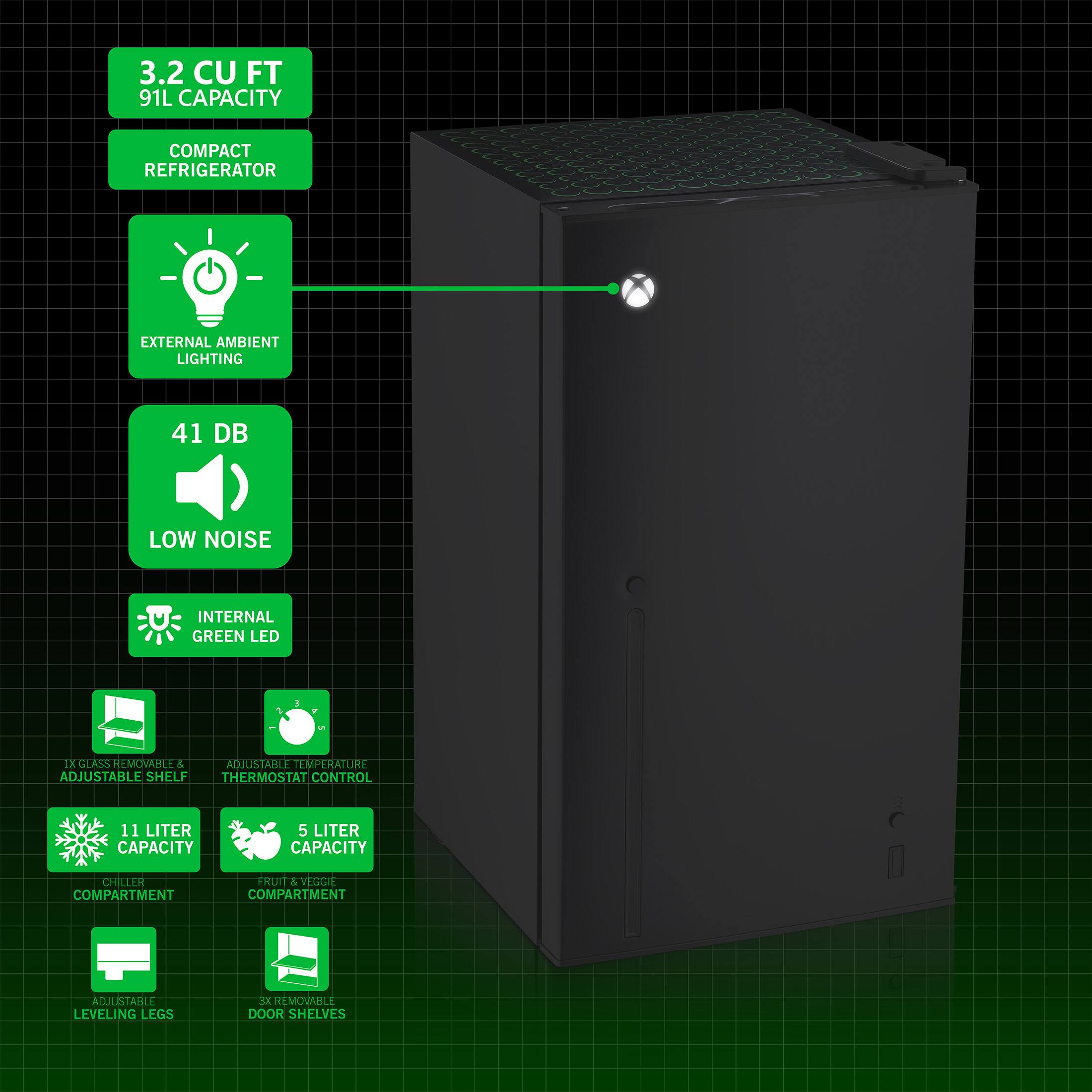 3.2 CU FT 91L CAPACITY  
COMPACT REFRIGERATOR  
EXTERNAL AMBIENT LIGHTING  
41 DB  
LOW NOISE  
INTERNAL GREEN LED  
1X GLASS REMOVABLE & ADJUSTABLE SHELF  
ADJUSTABLE TEMPERATURE THERMOSTAT CONTROL  
11 LITER CAPACITY  
5 LITER CAPACITY  
CHILLER COMPARTMENT  
FRUIT & VEGGIE COMPARTMENT  
ADJUSTABLE LEVELING LEGS  
3X REMOVABLE DOOR SHELVES