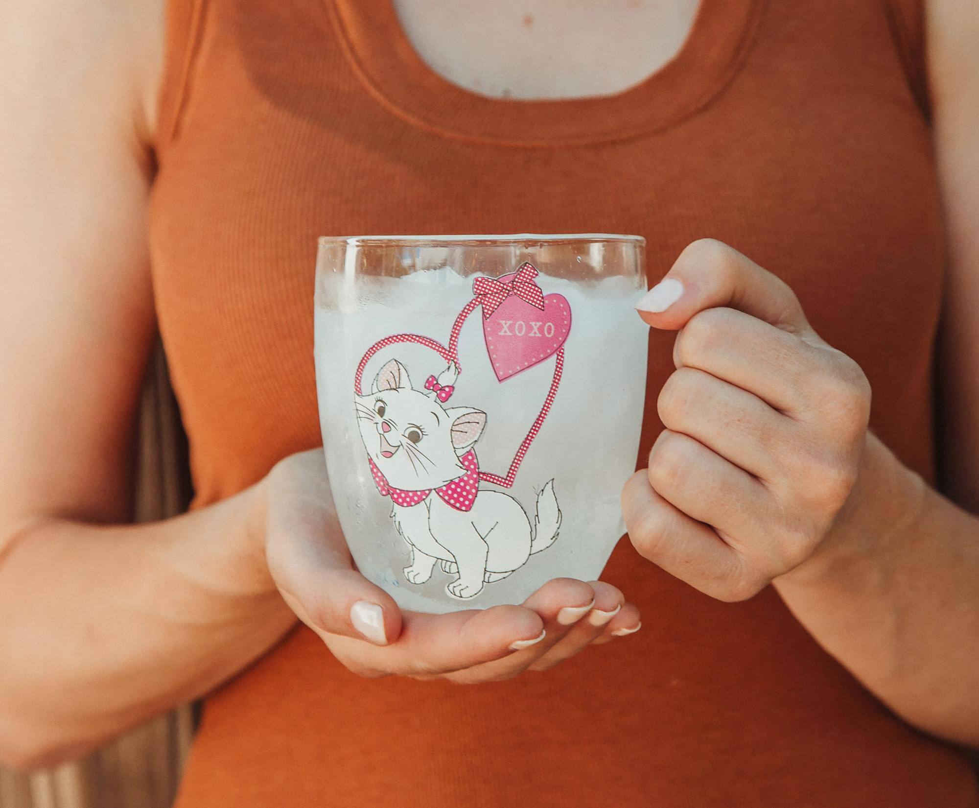 Alt View 1. Silver Buffalo - Disney The Aristocats Marie "XOXO" Glitter Handle Glass Mug | Holds 14 Ounces - Pink.