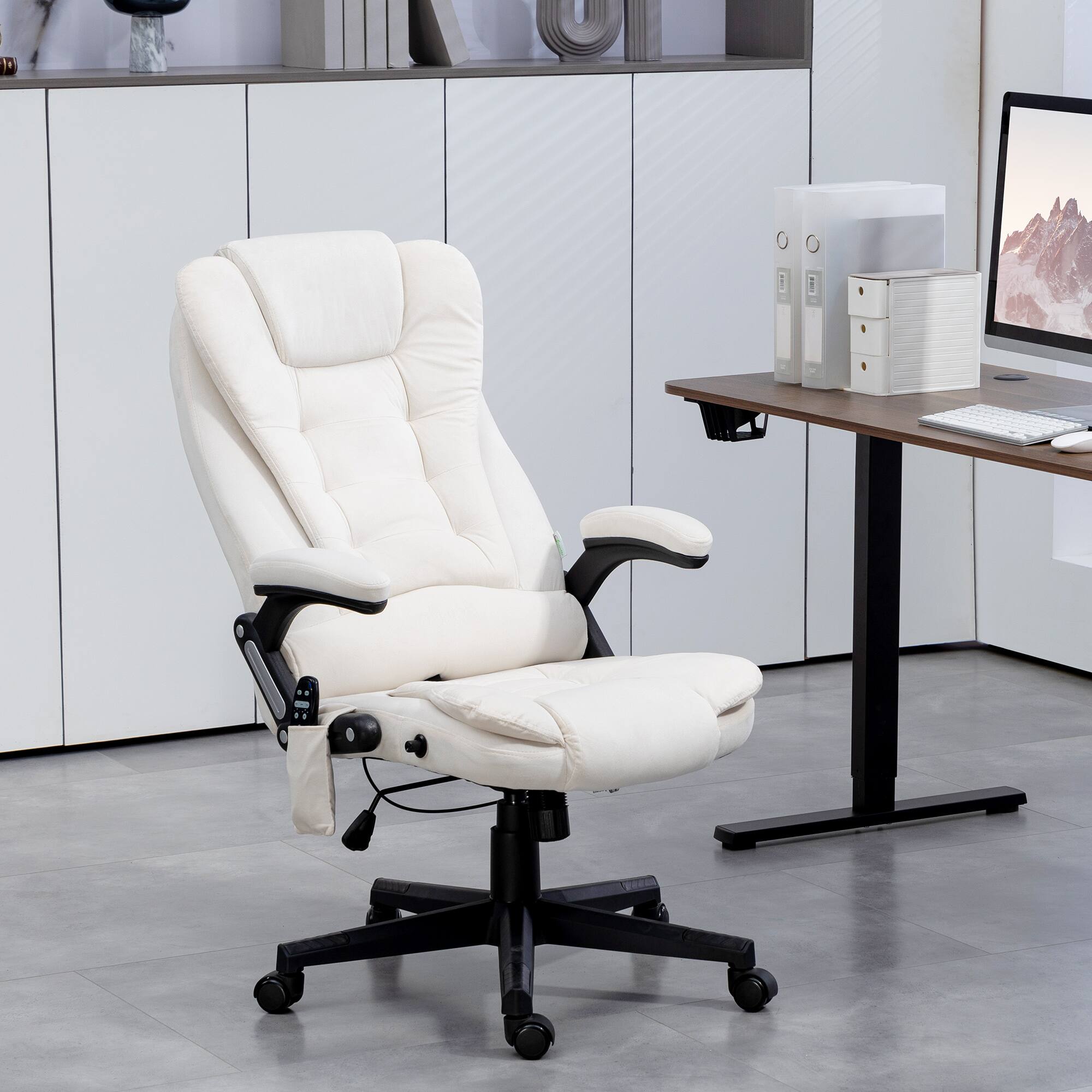 Angle. Vinsetto - Vibrating Massage Office Chair with Heat, Remote - white.
