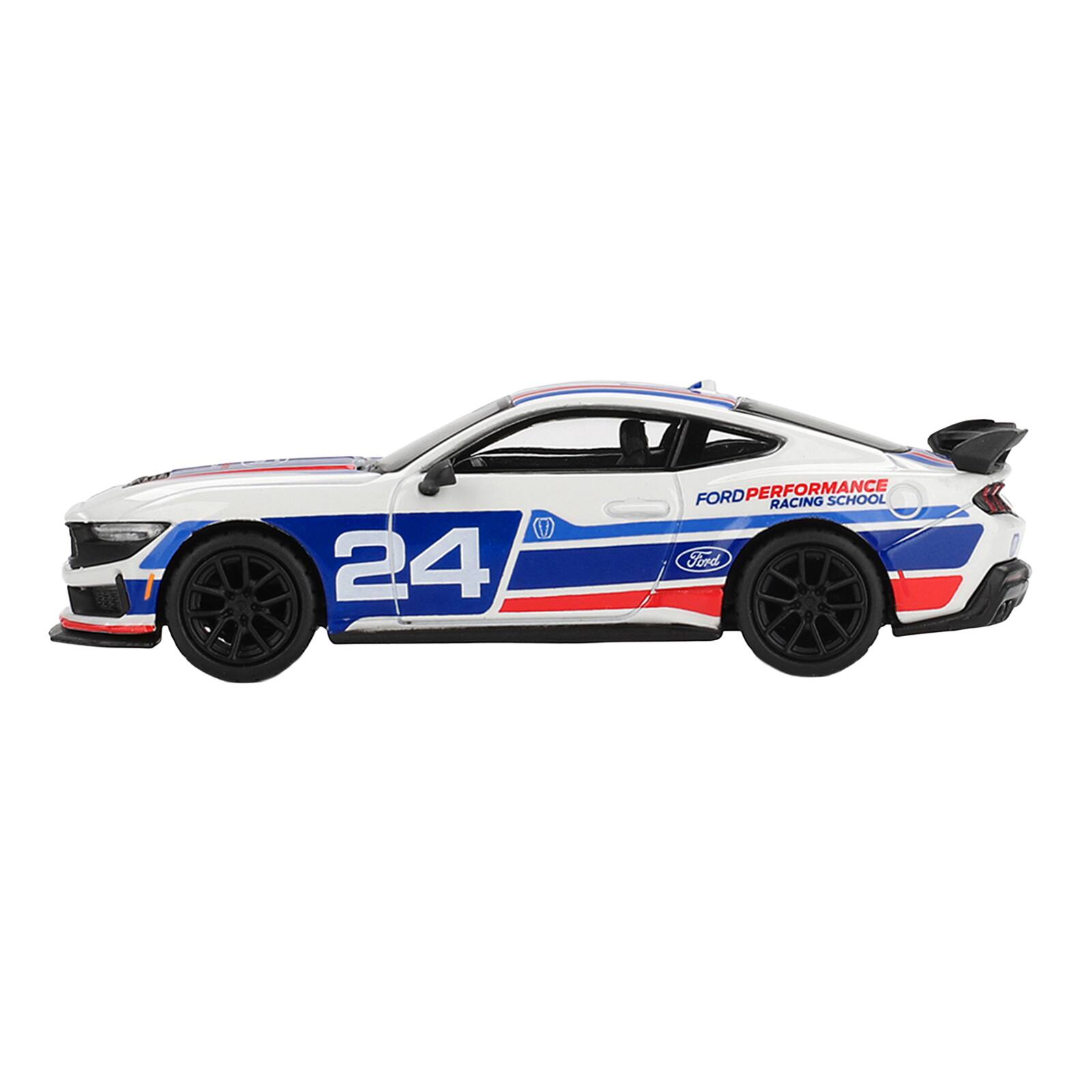 24  
FORD PERFORMANCE RACING SCHOOL  
Ford