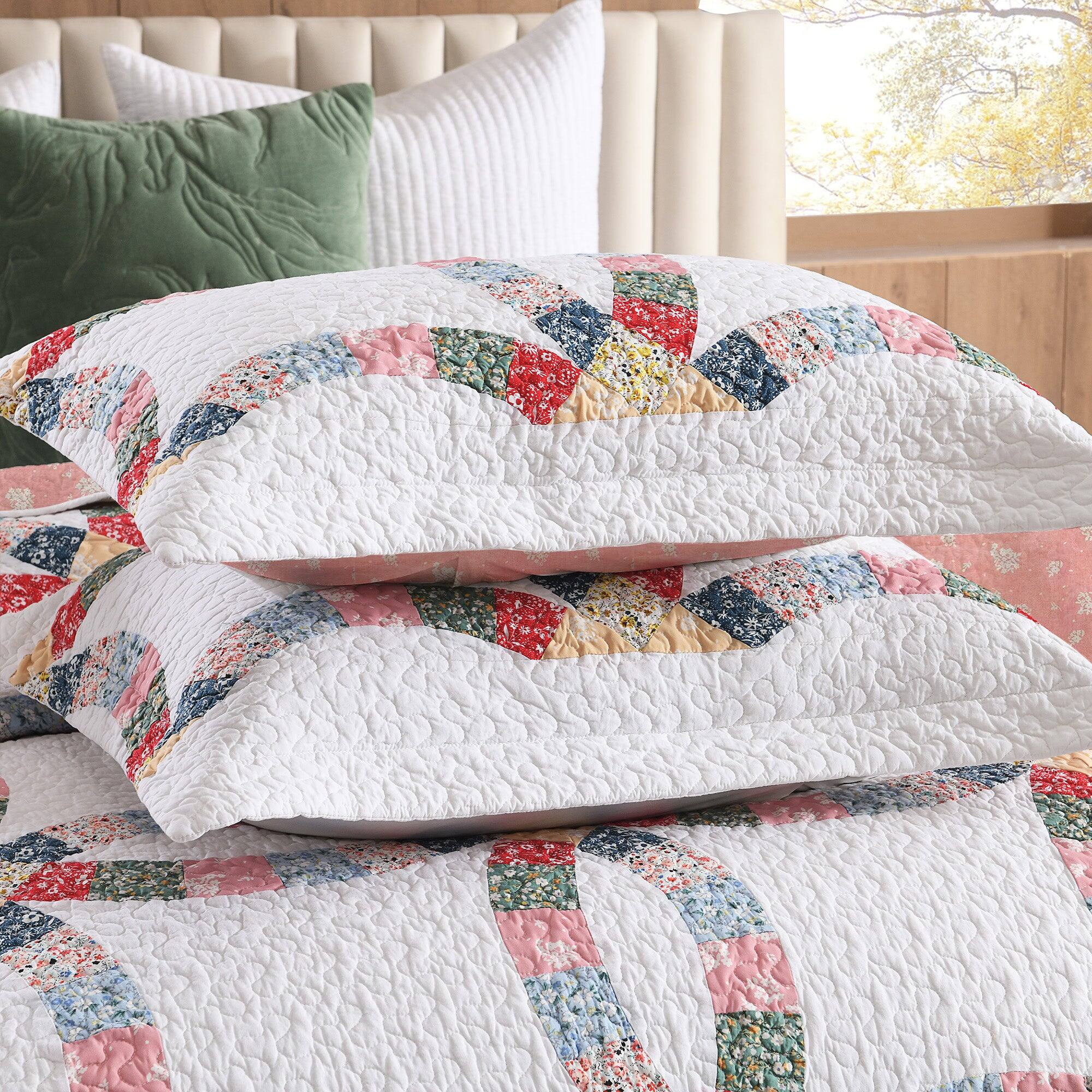 Left. MarCielo - MarCielo 3 Pcs 100% Cotton Double-Ring Patchwork Quilt Bedspread Set - Multicolored.