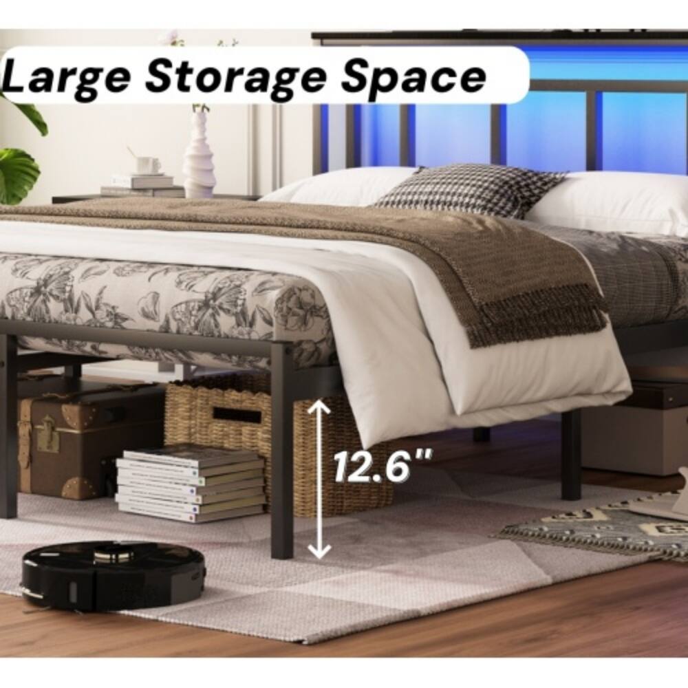 Large Storage Space  
12.6"