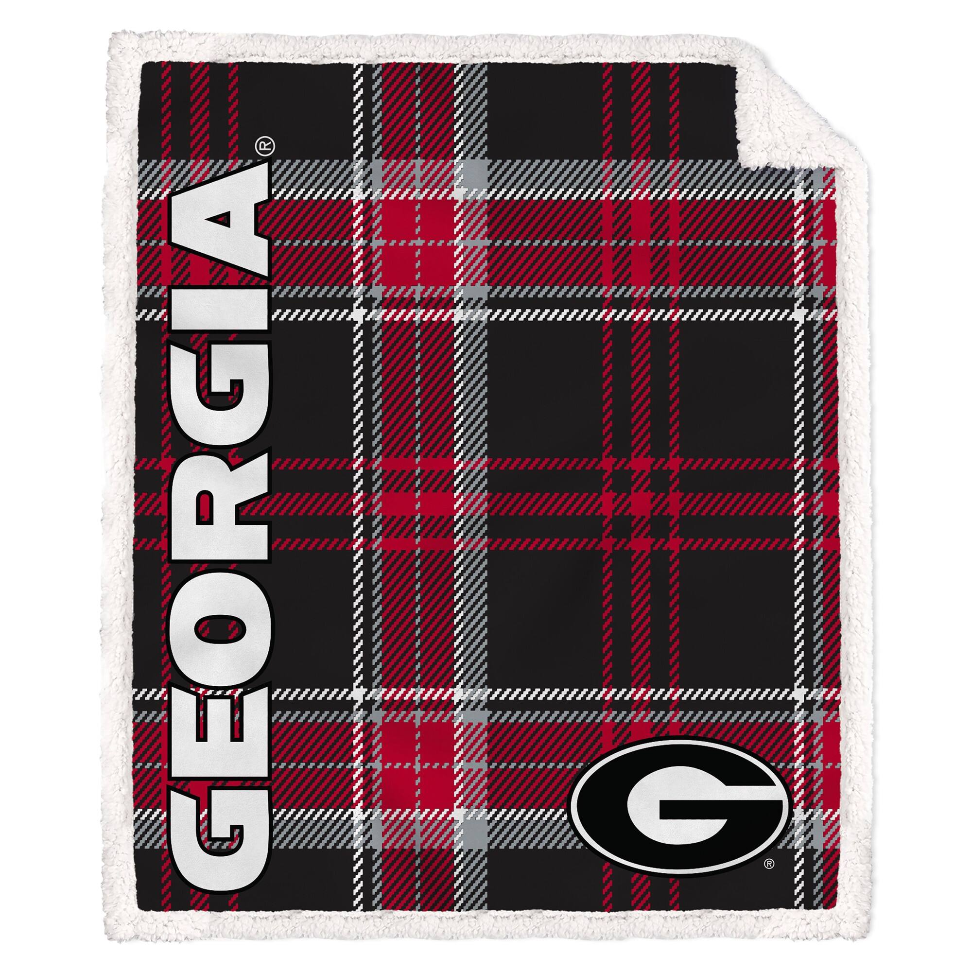 Front. Pegasus - Georgia Bulldogs 50" x 60" Playmaker Plaid Ultra Cozy Sherpa Throw - Multicolor.