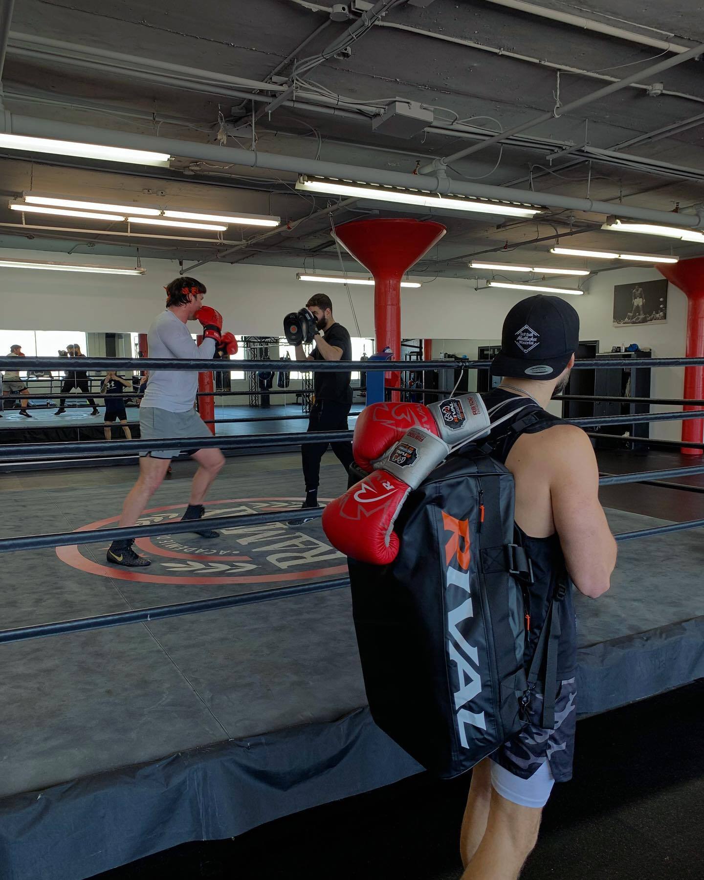 Fo 0 s 9E B R 30 1 Cz G 2 RAMA R RIVAL