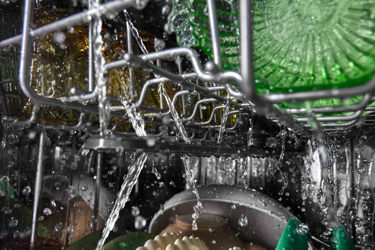 Alt View 4. KitchenAid - 24" Front Control Built-In Stainless Steel Tub Dishwasher with Third Level Utensil Rack and 47 dBA - White.