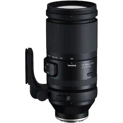 400 300 250 200 150
N
TAMRON
F/5-6.7
150-500mm
Di III VC VXD
LOCK