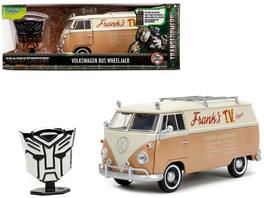 Jada - Volkswagen Bus "WheelJack" 1/24 Diecast Tan & Beige "Frank's TV Repair" with Transformers Figure "Rise of the Beasts" - Tan And Beige