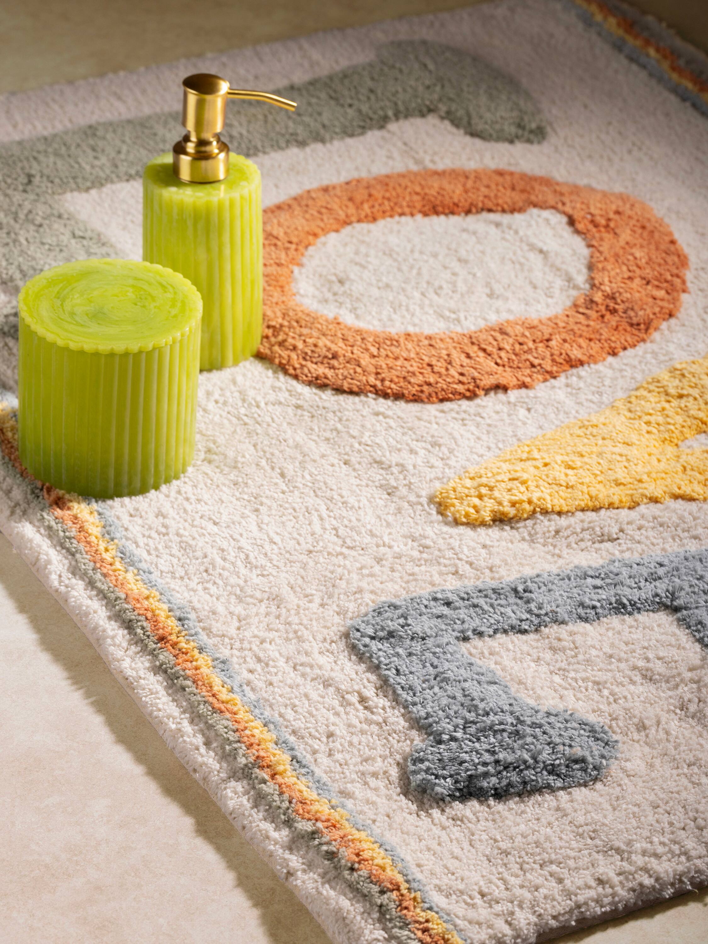 Angle. GAURI KOHLI - Love Bath Mat - Multicolored.