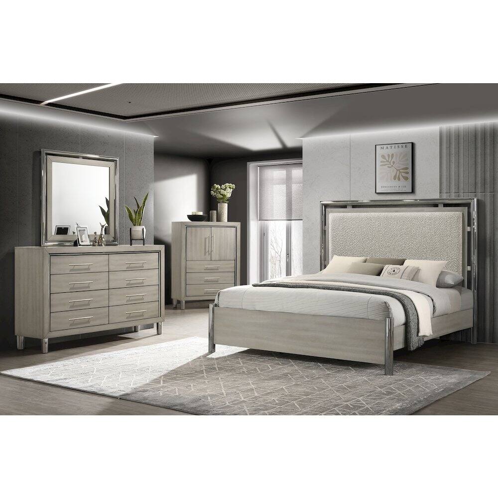 Angle. New Classic Furniture - Lennox 4Pc Wood Bedroom Set w Chest in Gray - Gray.