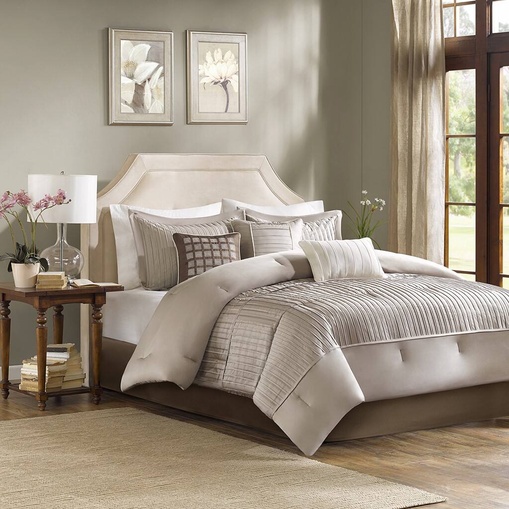 Alt View 4. Gracie Mills - Gracie Mills Dolly Modern 7-Piece Comforter Set - Taupe.