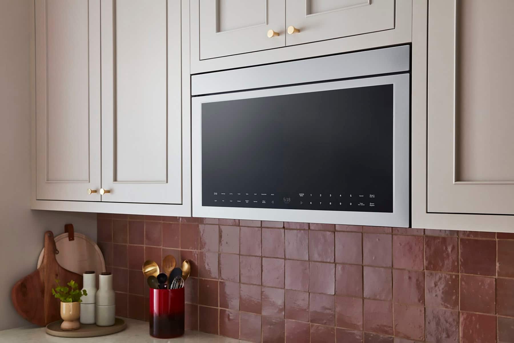 Alt View 21. KitchenAid - 1.1 Cu. Ft. Convection Flush Built-In Over-the-Range Smart Microwave with Sensor Cooking and Air Fry Mode - Stainless Steel.