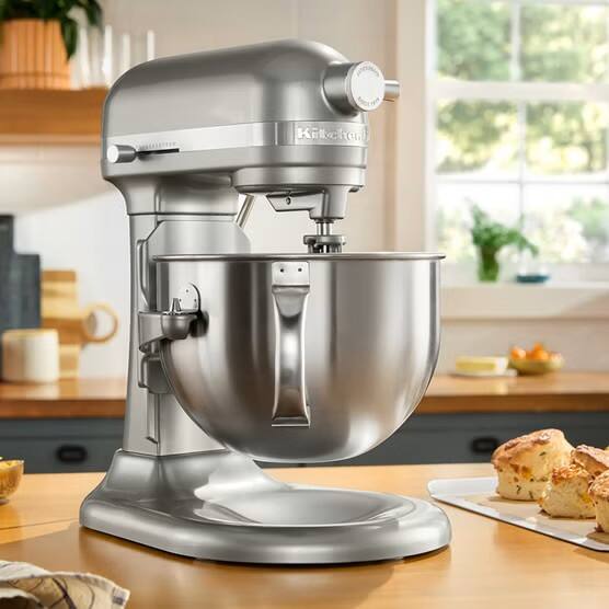 Back. KitchenAid - KitchenAid 6 Quart Bowl-Lift Stand Mixer Silver - Contour Silver.