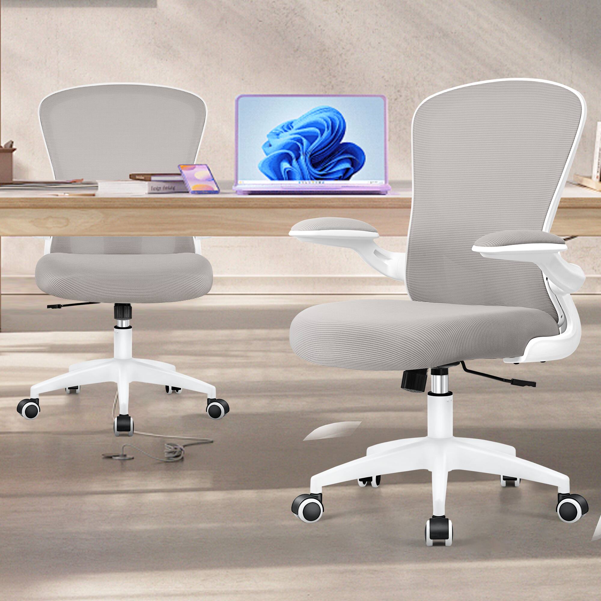 The text on the image is:

"Logitech"