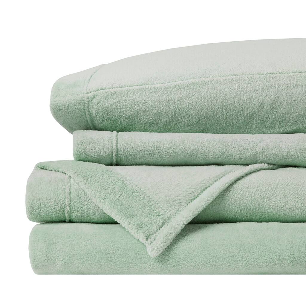 Alt View 3. Gracie Mills - Gracie Mills Dashiell Micro Plush Sheet Set - Green.
