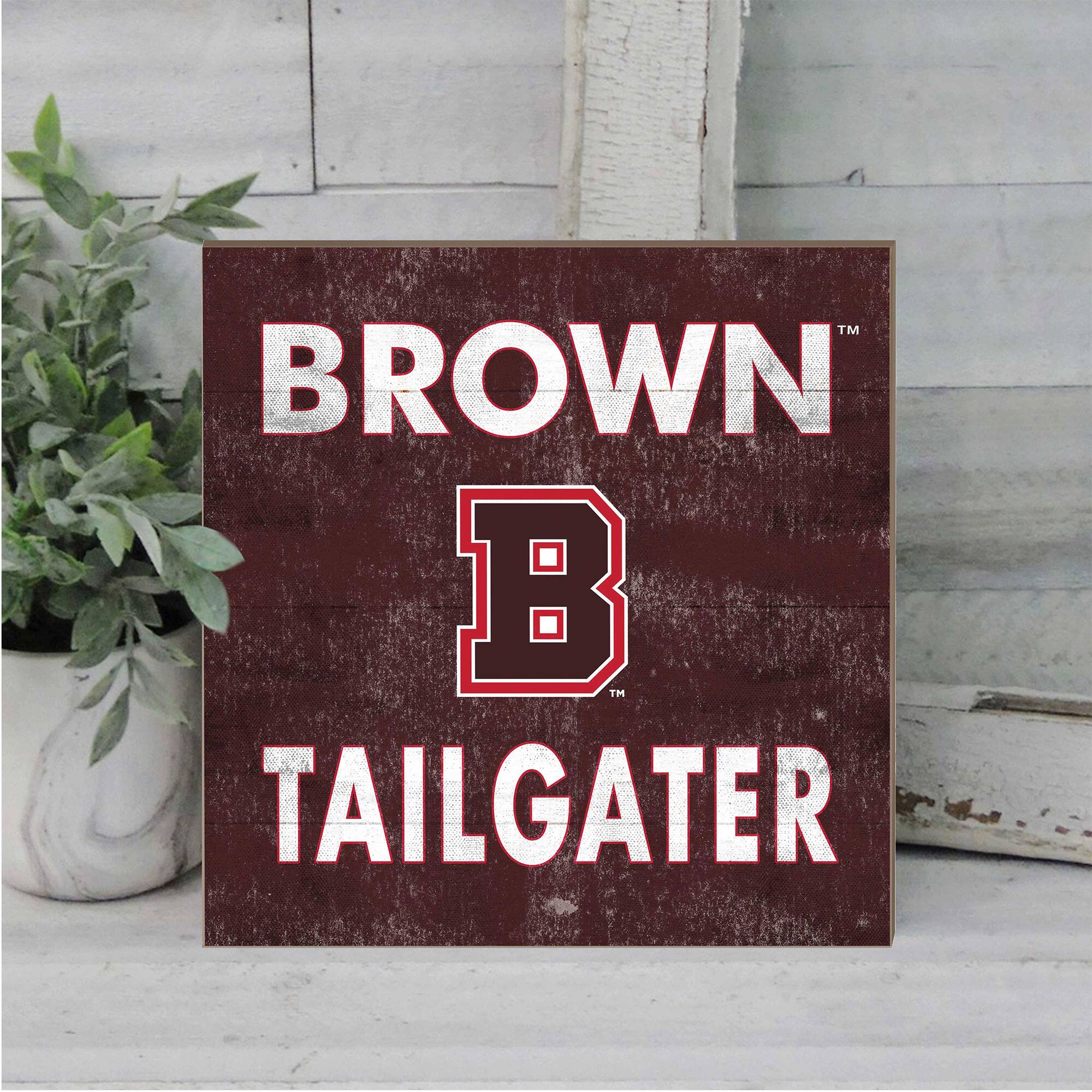 BROWN  
B  
TAILGATER
