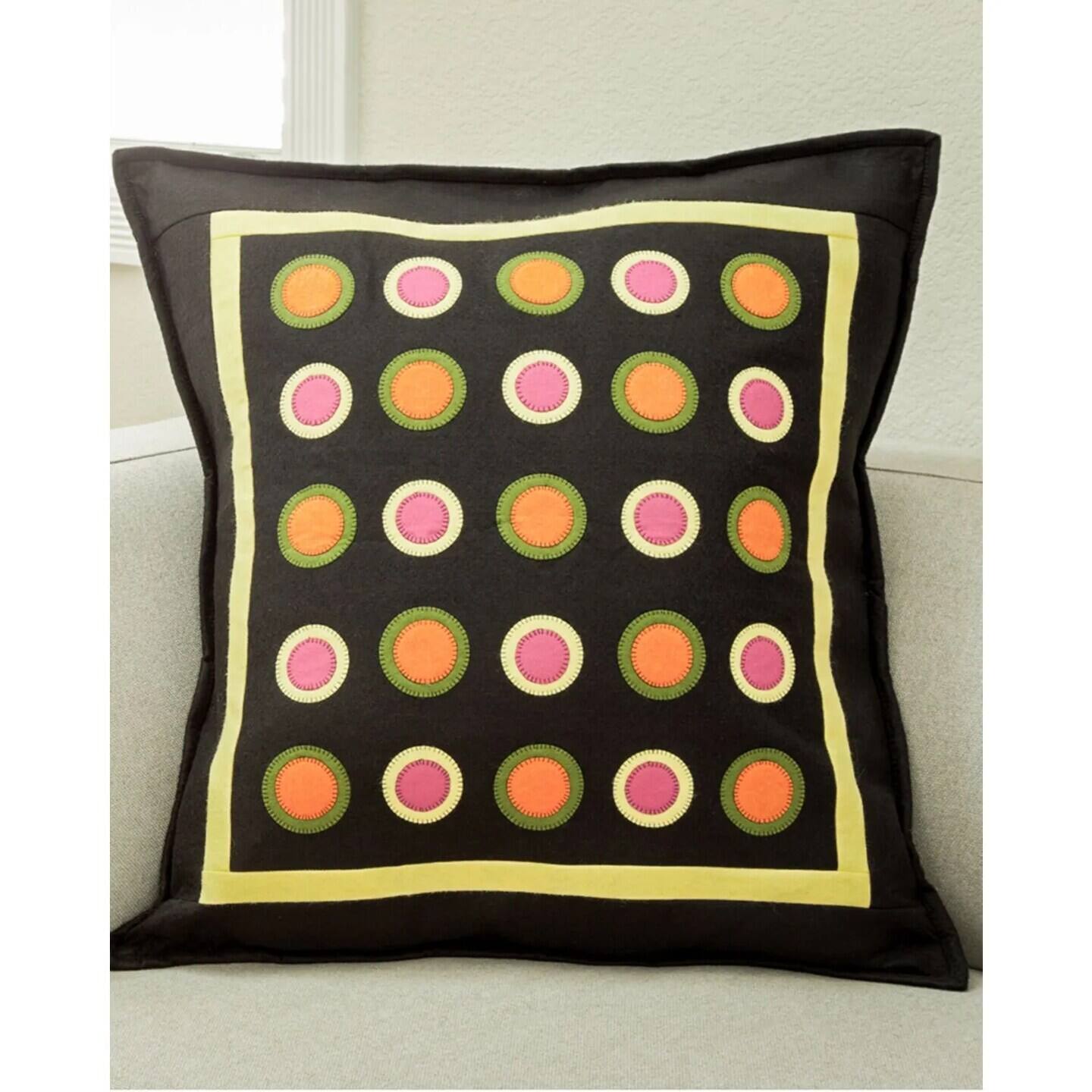 Alt View 2. AccuQuilt - Accuquilt GO! Circle-1 1/2, 1 3/4", 2 1/4", 2 1/2" Die - Multi.