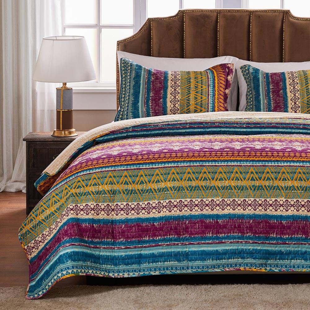 Left. BreeBe - Southwest Quilt Set - 2 Piece Twin/XL - Siesta.
