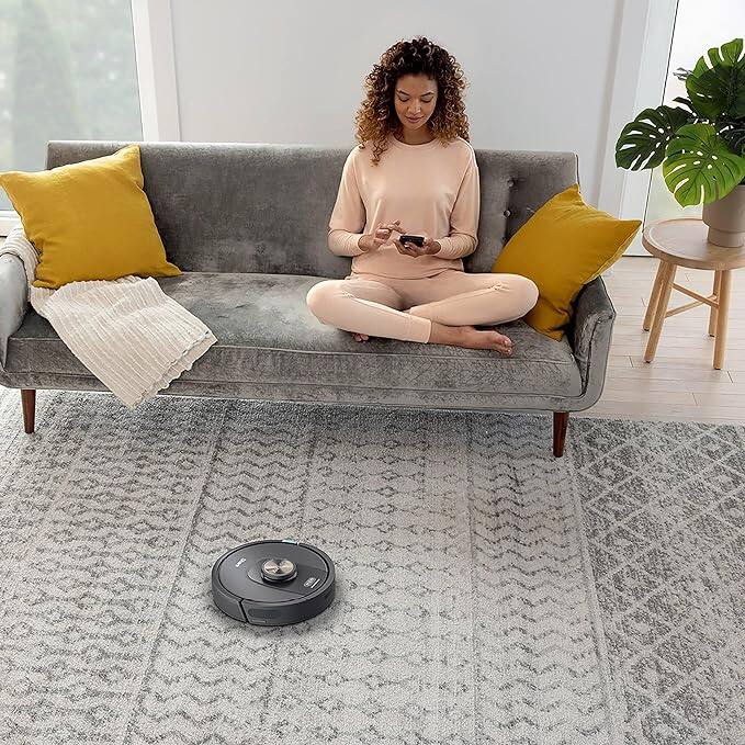 Alt View 4. Shark - Shark Matrix Self-Emptying Robot Vacuum Home Mapping UR2360EEUS - Black.