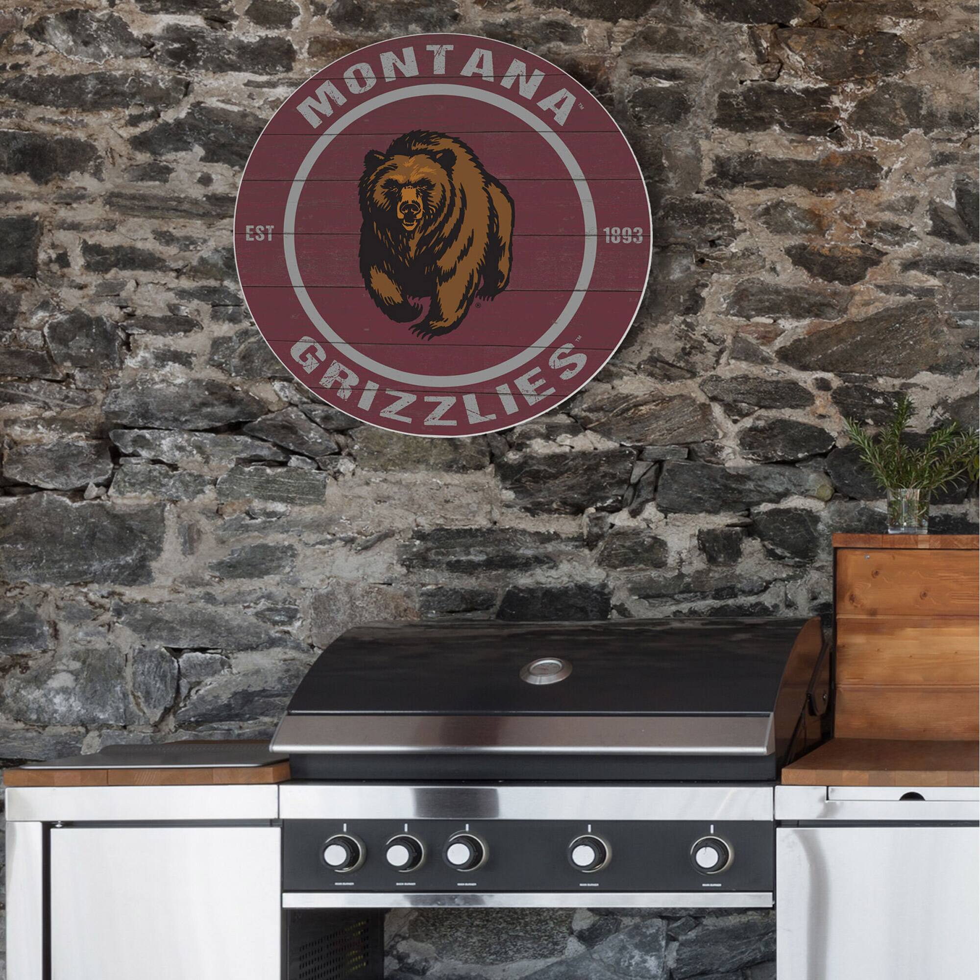 MONTANA  
EST 1893  
GRIZZLIES