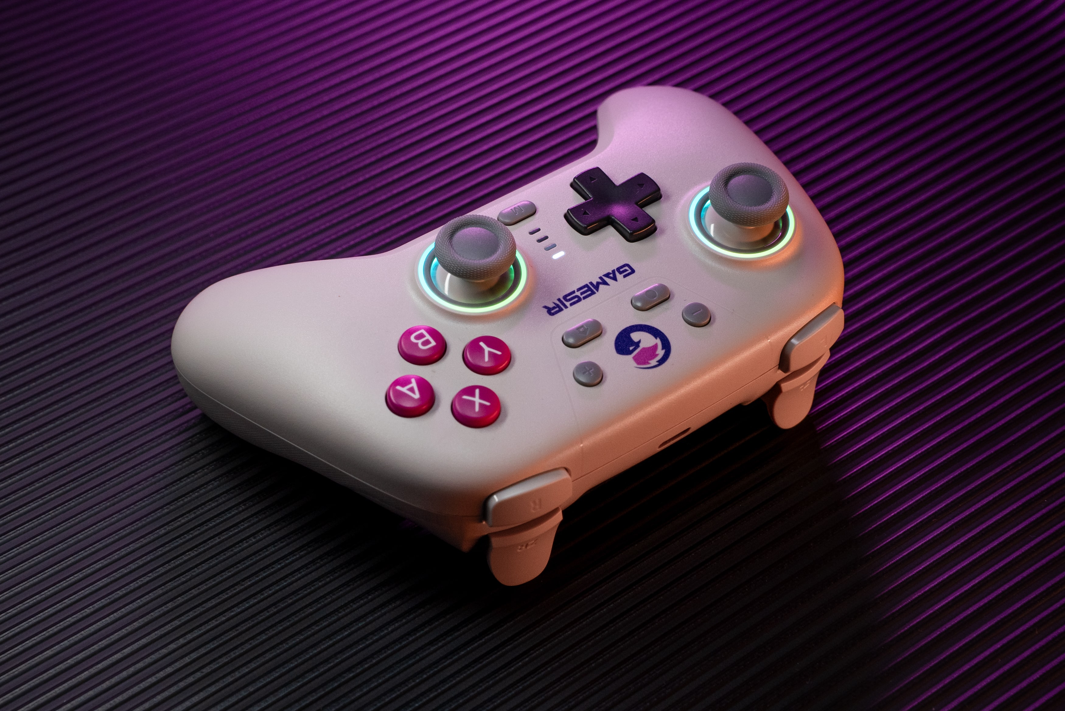 Alt View 25. GameSir - Nova Wireless HD Rumble Controller for Nintendo Switch, PC, Steam with Hall effect Sticks, Motion Control & RBG Lighting - White.