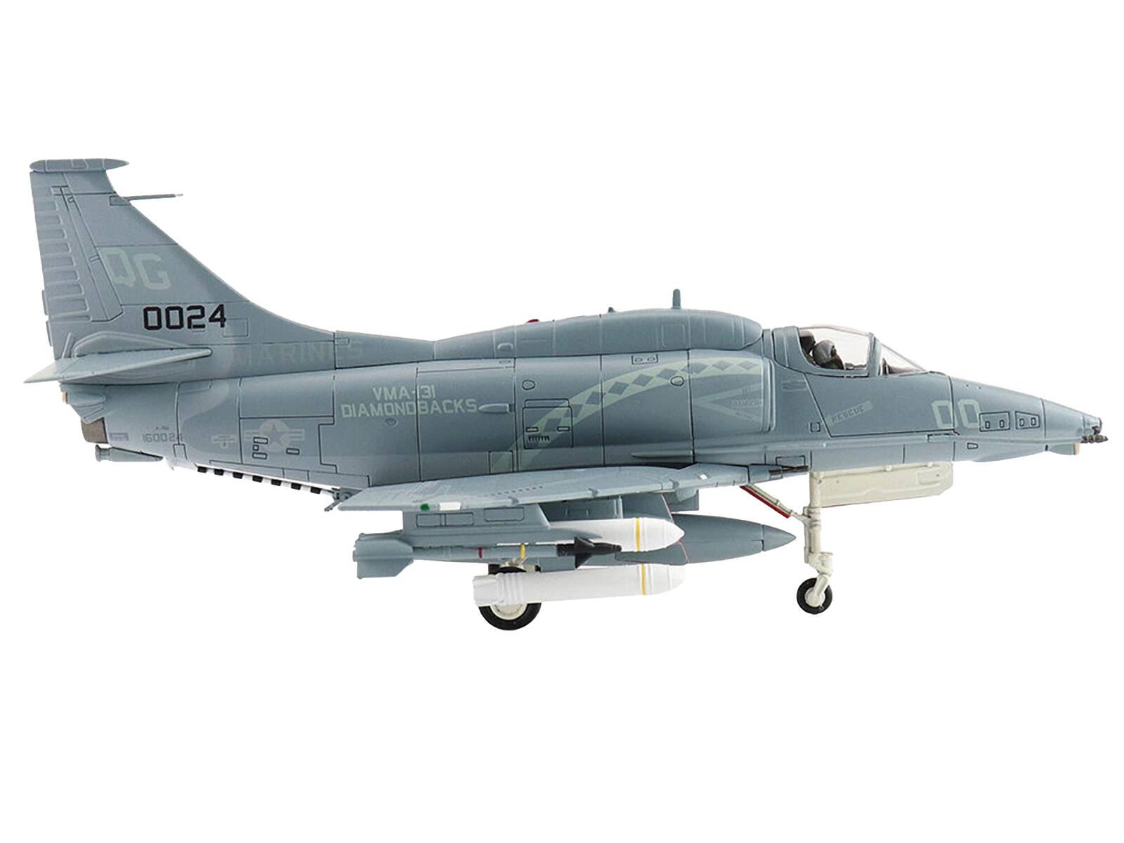 DG 0024  
MARINES  
VMA-31 DIAMONDBACKS  
16002