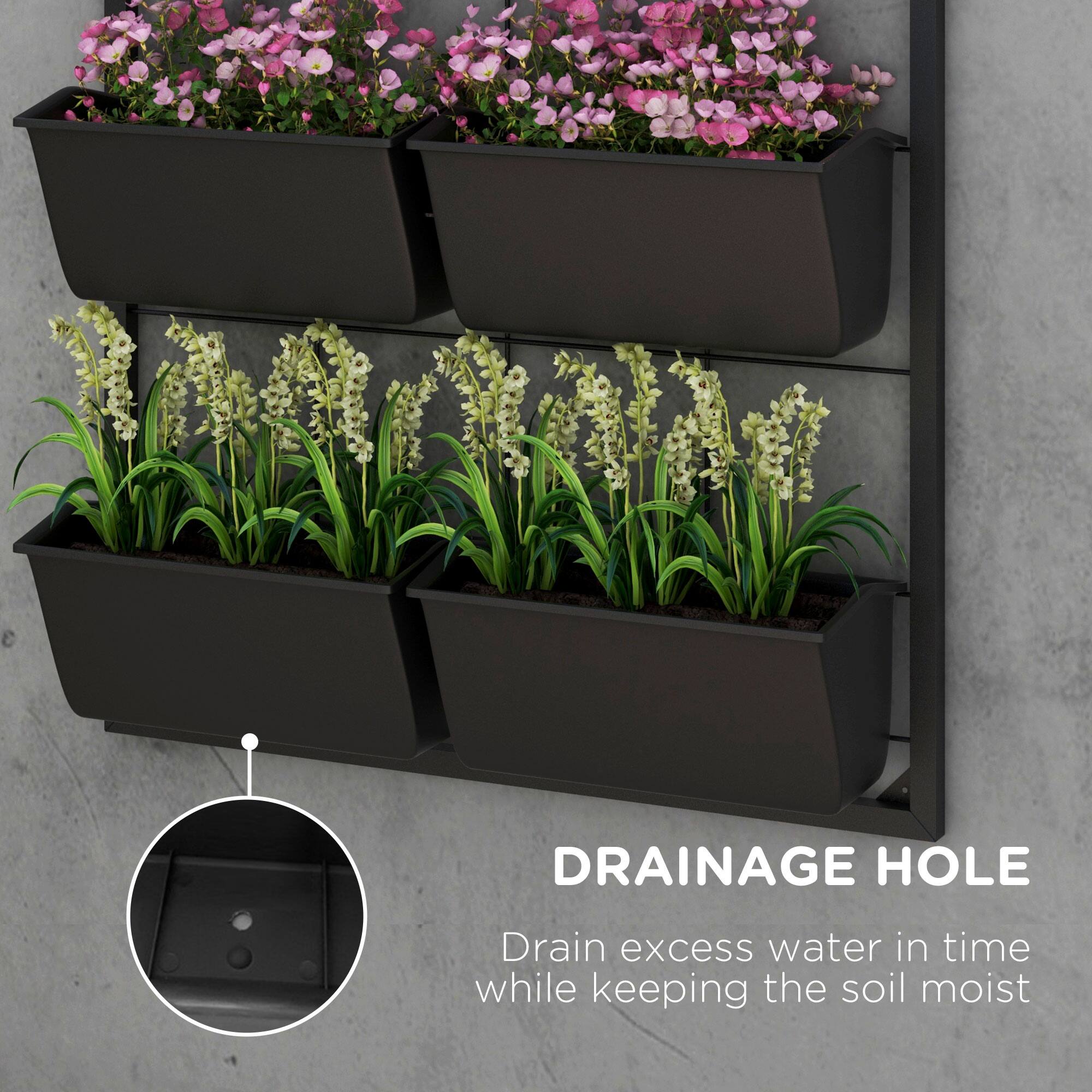 DRAINAGE HOLE  
Drain excess water in time while keeping the soil moist