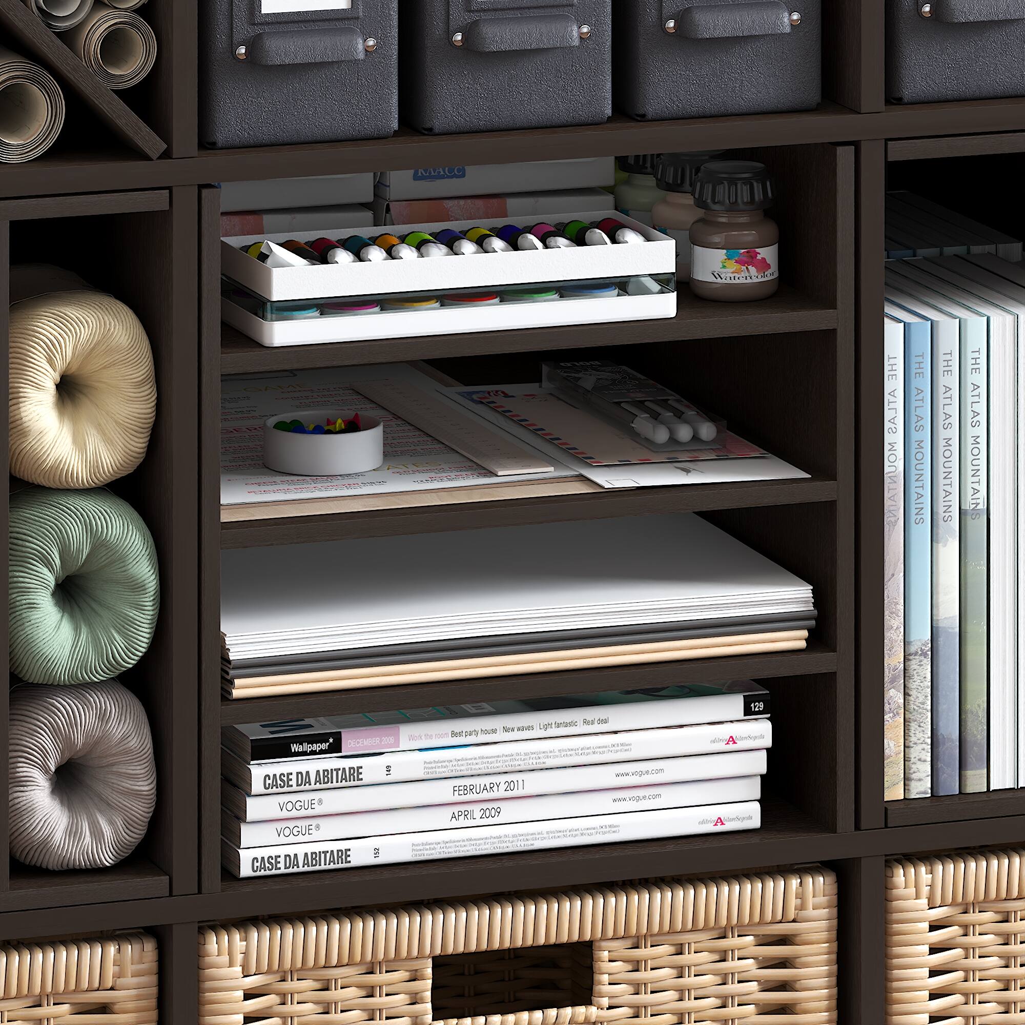 UC Winwead T4  
THE ATLAS MOUNTAINS  
THE ATLAS MOUNTAINS  
THE ATLAS MOUNTAIN: DECEMBER 200  
Wallpaper*  
ABITARE  
CASE DA VOGUE  
VOGUE  
ABITARE  
CASE DA  
www.vogue.com  
FEBRUARY 2011  
www.vogue.com  
APRIL 2009  
129  
A