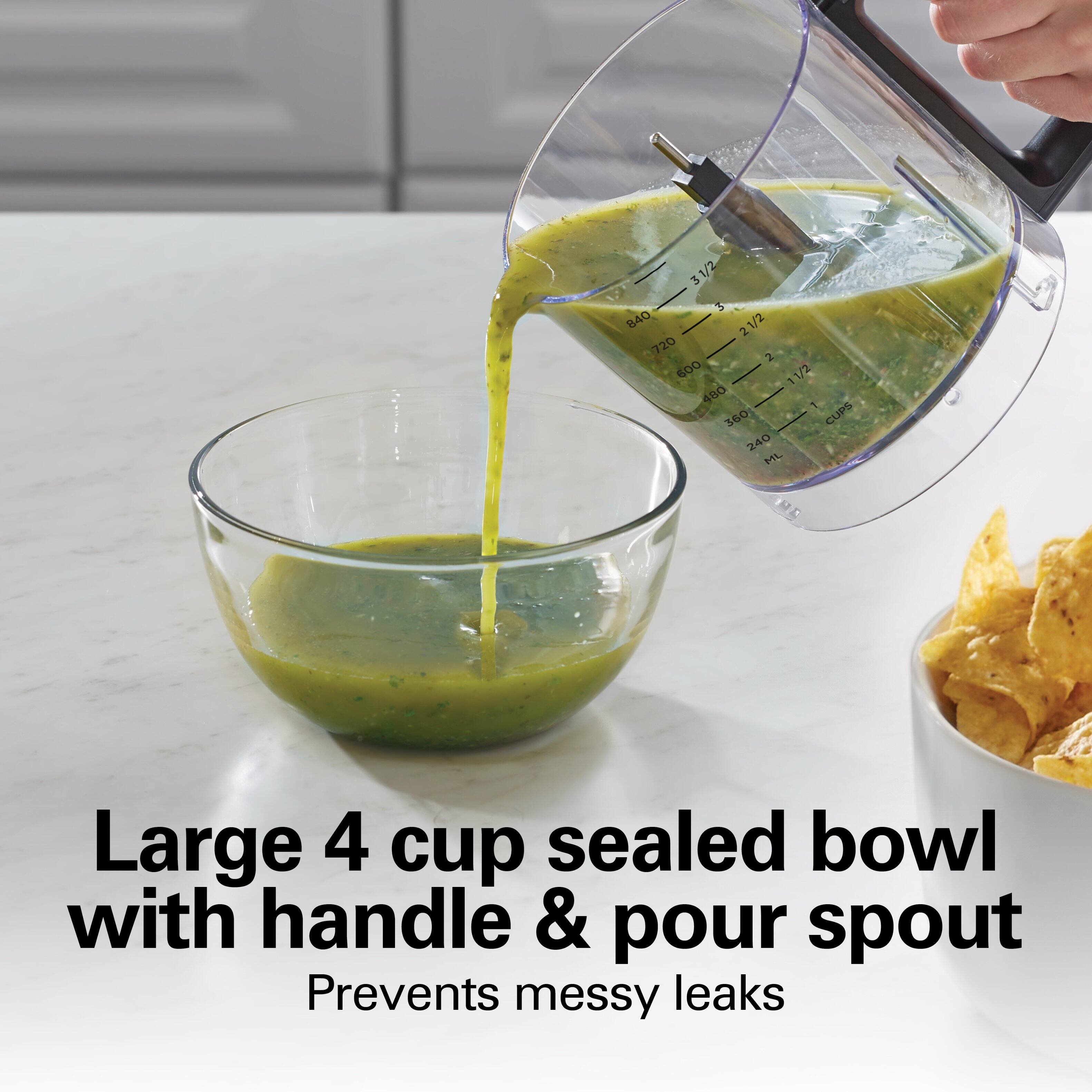 3 1/2 3 840  
2 1/2 2 720  
2 600  
1 1/2 480  
7 360  
CUPS 240 ML  

Large 4 cup sealed bowl with handle & pour spout  
Prevents messy leaks